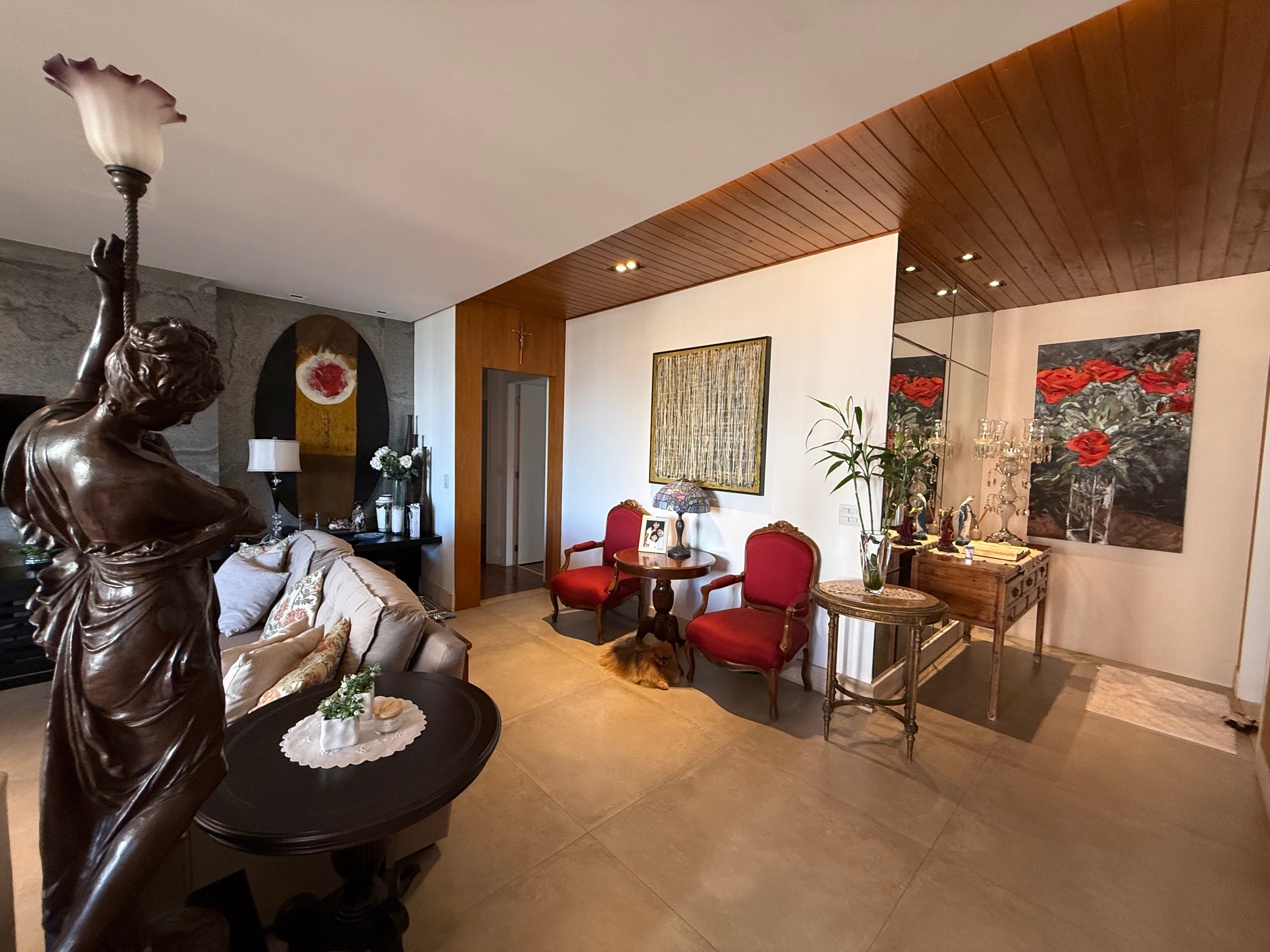 Apartamento à Venda,Porteira fechada, 245m² Privativo aceita permuta, Contém 4 suítes,3 vagas Garagem Gleba Palhano, Londrina, PR
