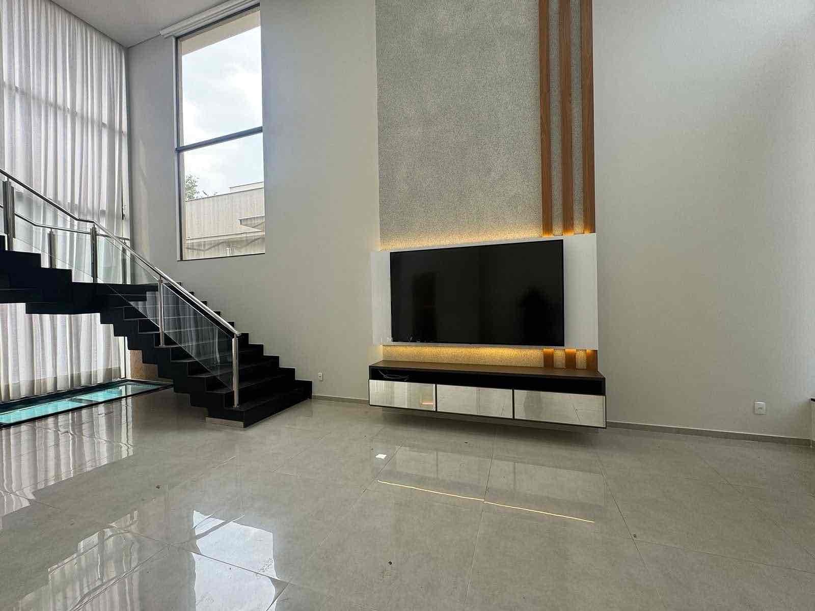 Casa  à venda, Royal Forest, 292m² úteis, 3 suítes, piscina aquecida, 4 vagas - Esperança, Londrina, PR