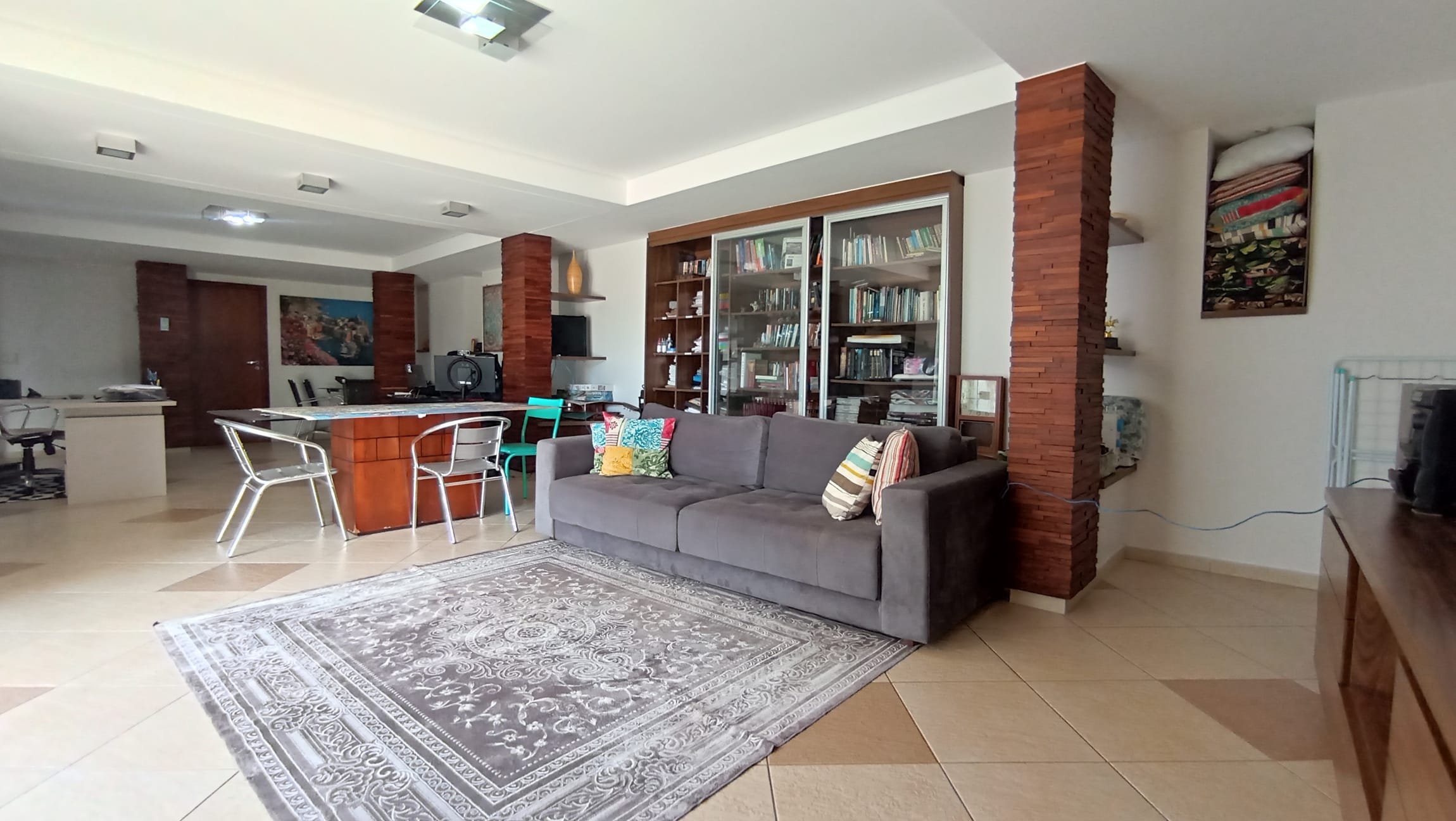 Casa à venda, Royal Park Resort, 4 suítes - Piscina -  Londrina, PR