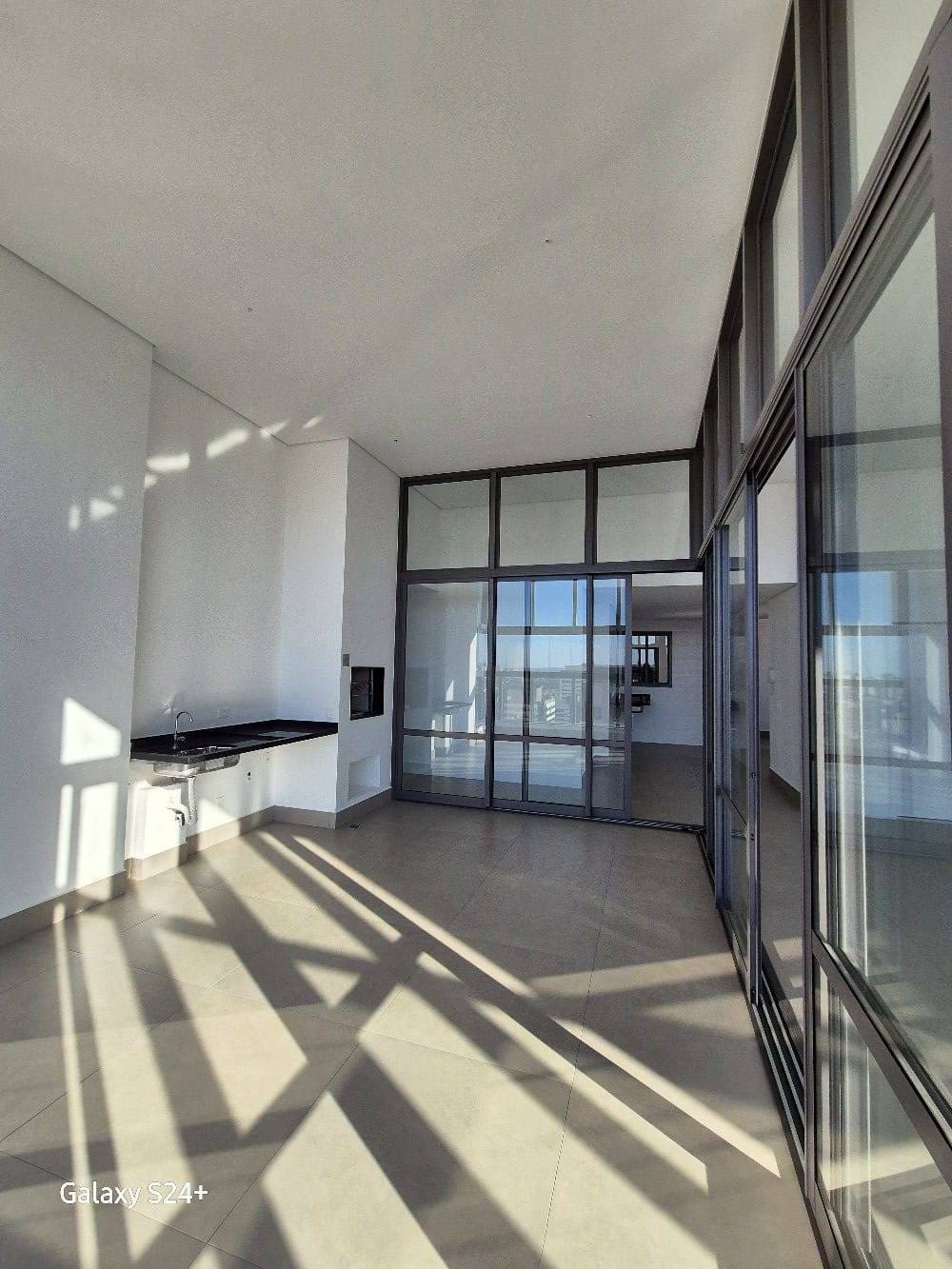 Apartamento à venda, Edifício  Lumini 181m², 3 amplas suítes, 3 vagas, elevador privativo, andar alto- Gleba Palhano, Londrina/PR