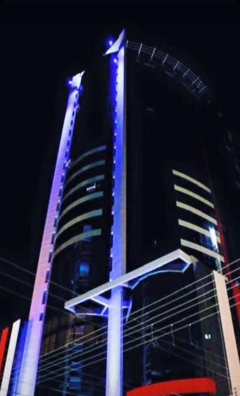 Apartamento com vista mar no Edifício Dubai Tower Residence em Itapema, SC