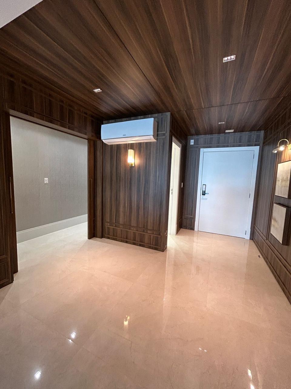 Apartamento  à venda CARTIER FRENTE MAR, Meia praia, 180M² úteis, 4 suítes, 4 vagas,  finamente mobiliado - Meia praia, Itapema, SC