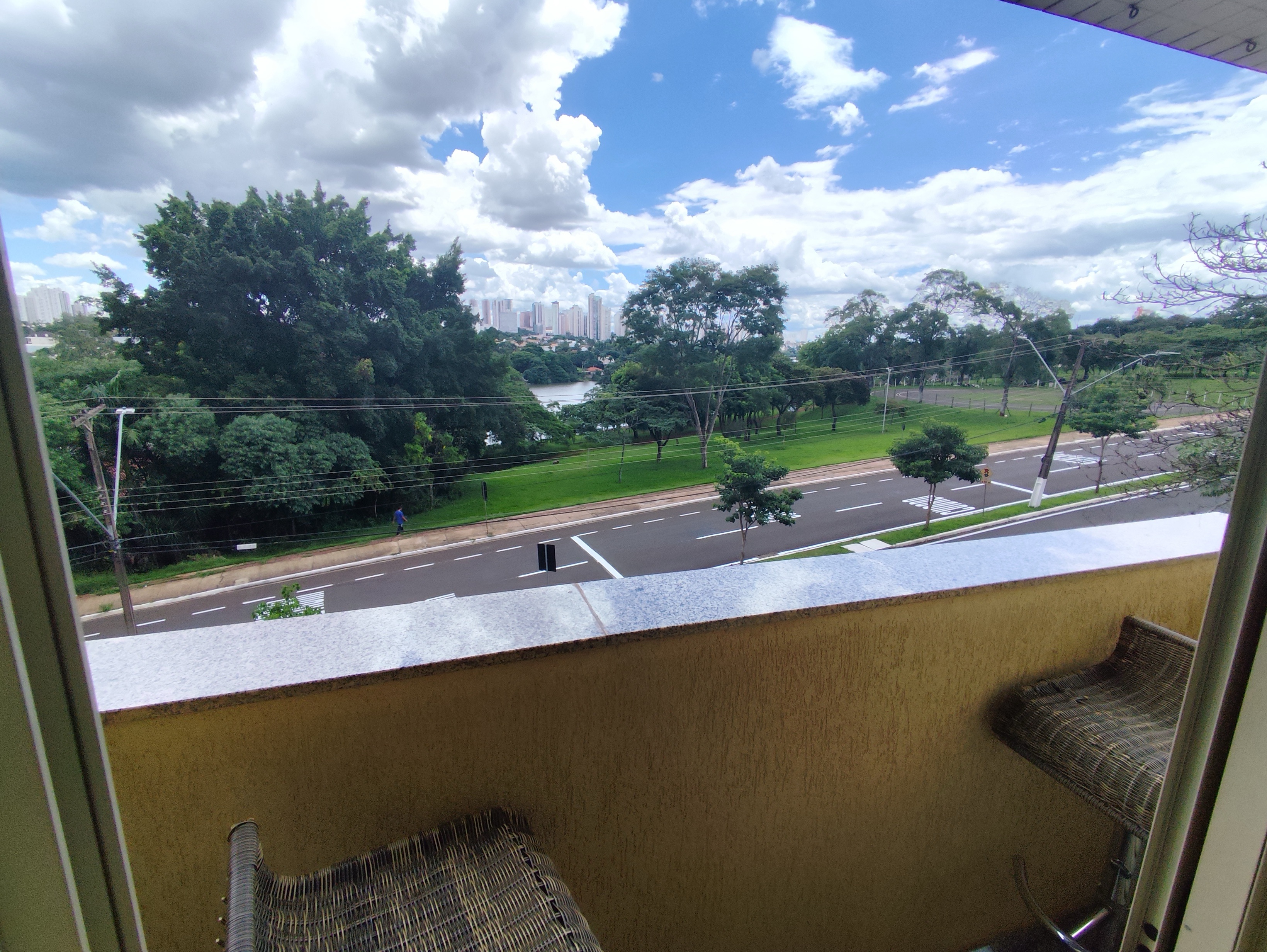 Apartamento à Venda, Edifício Four seasons, 3 suítes, 2 vagas, todo planejado, em frente AREL - Vila Fujita, Londrina, PR