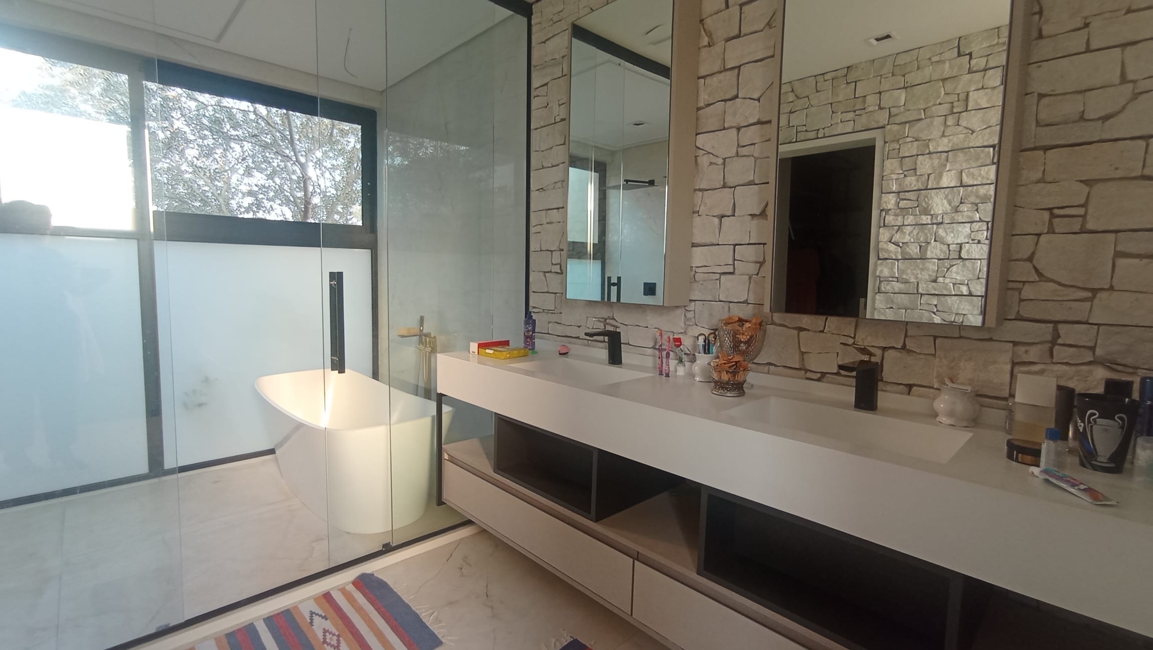 Casa à venda, 529m² construção, 5 suítes ,Piscina borda infinita, Pomar, 4 vagas - Condominio Terras de Canaã, Cambé, PR