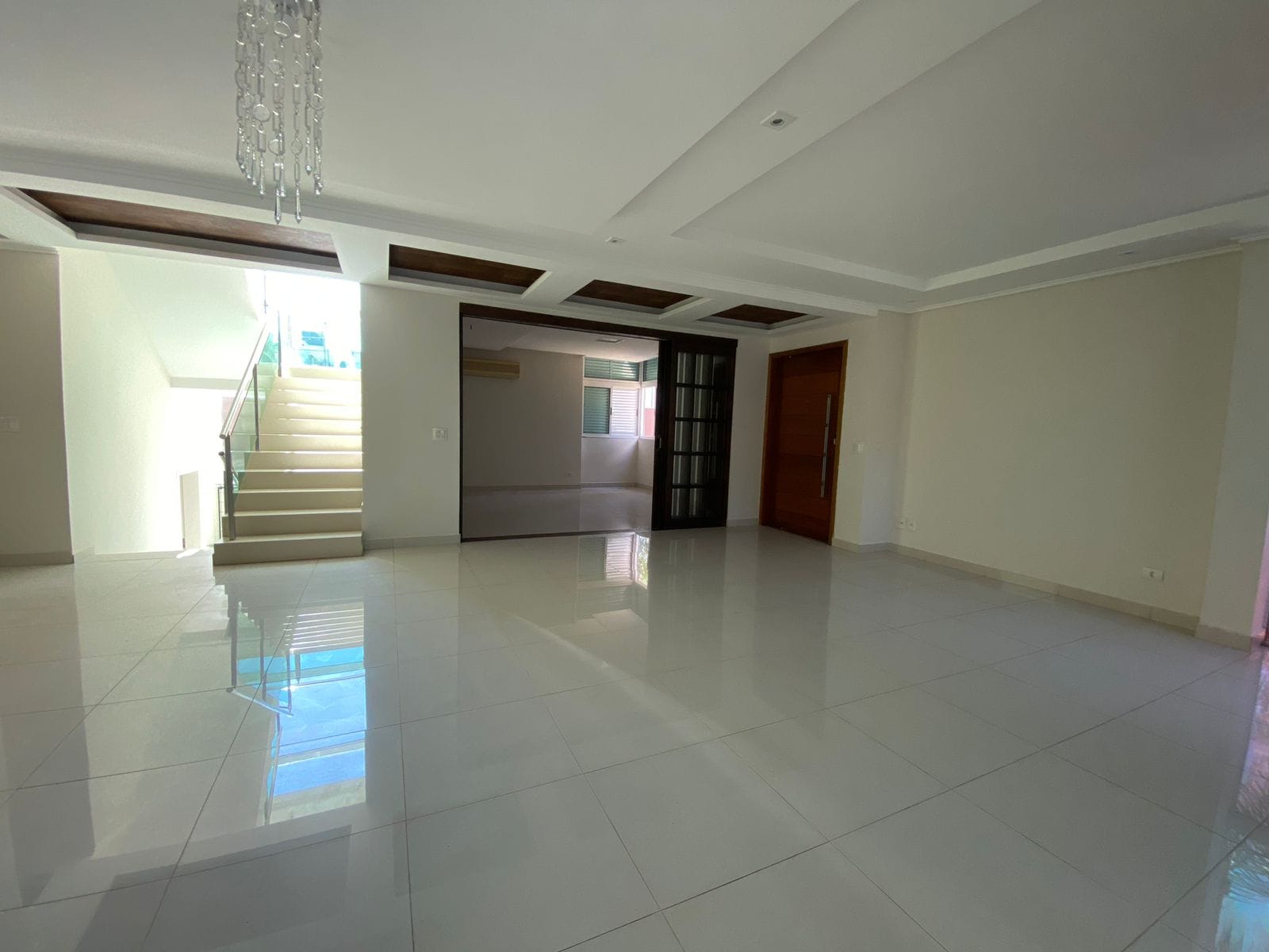 Triplex de luxo 500m² úteis/4 suítes no Cond. Alphaville II, churrasqueira /piscina, ar condicionado, 2 lareiras - Vivendas do Arvoredo - Londrin