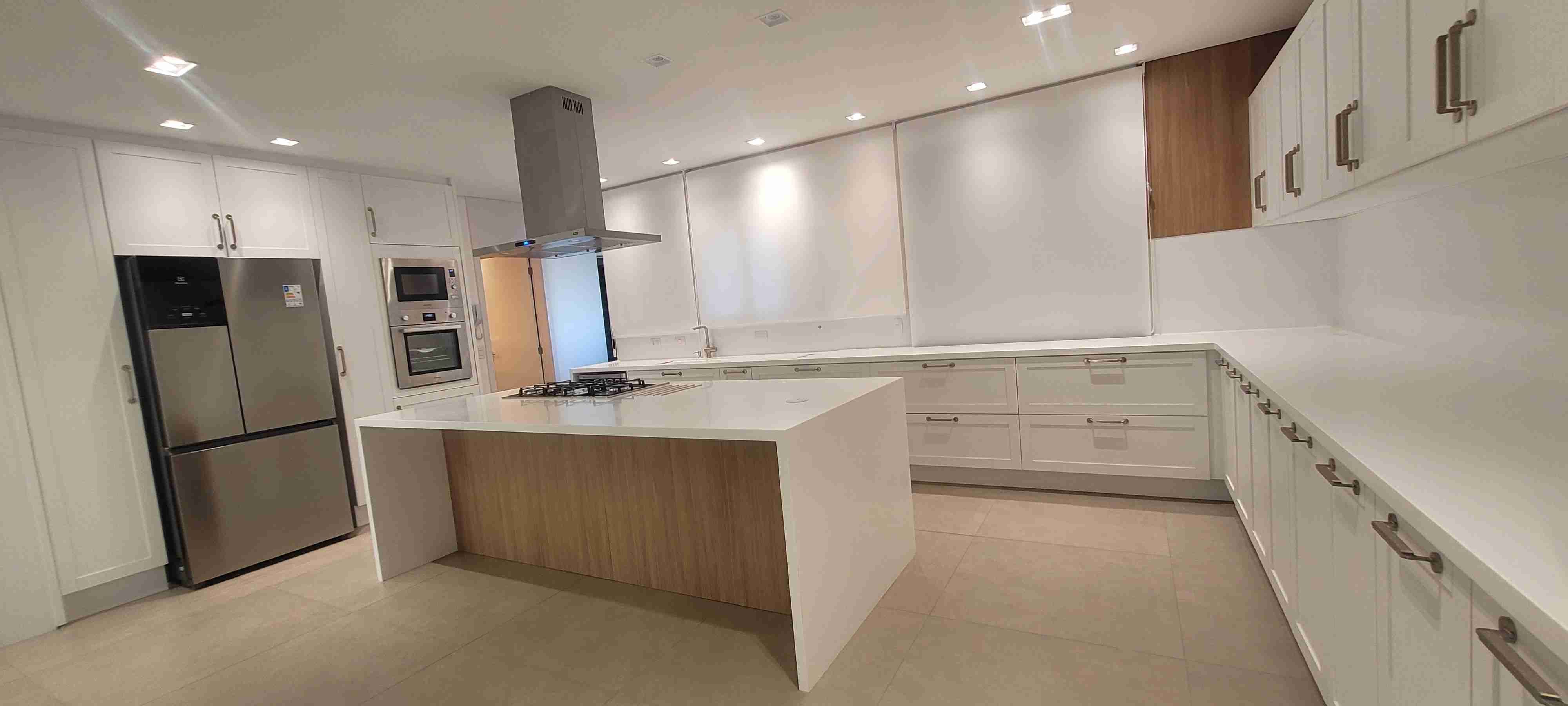 Apartamento para locação no Edifício Epic, 3 Suites, andar alto, Semi mobiliado , 2 vagas- Gleba Palhano-PR