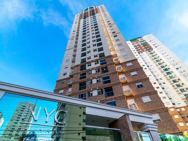 Apartamento à Venda, Edifício NYC Palhano, 69m²úteis, 3 quartos sendo 1 suite, todo planejado, 2 vagas, andar alto- Gleba Palhano- Londrina, PR