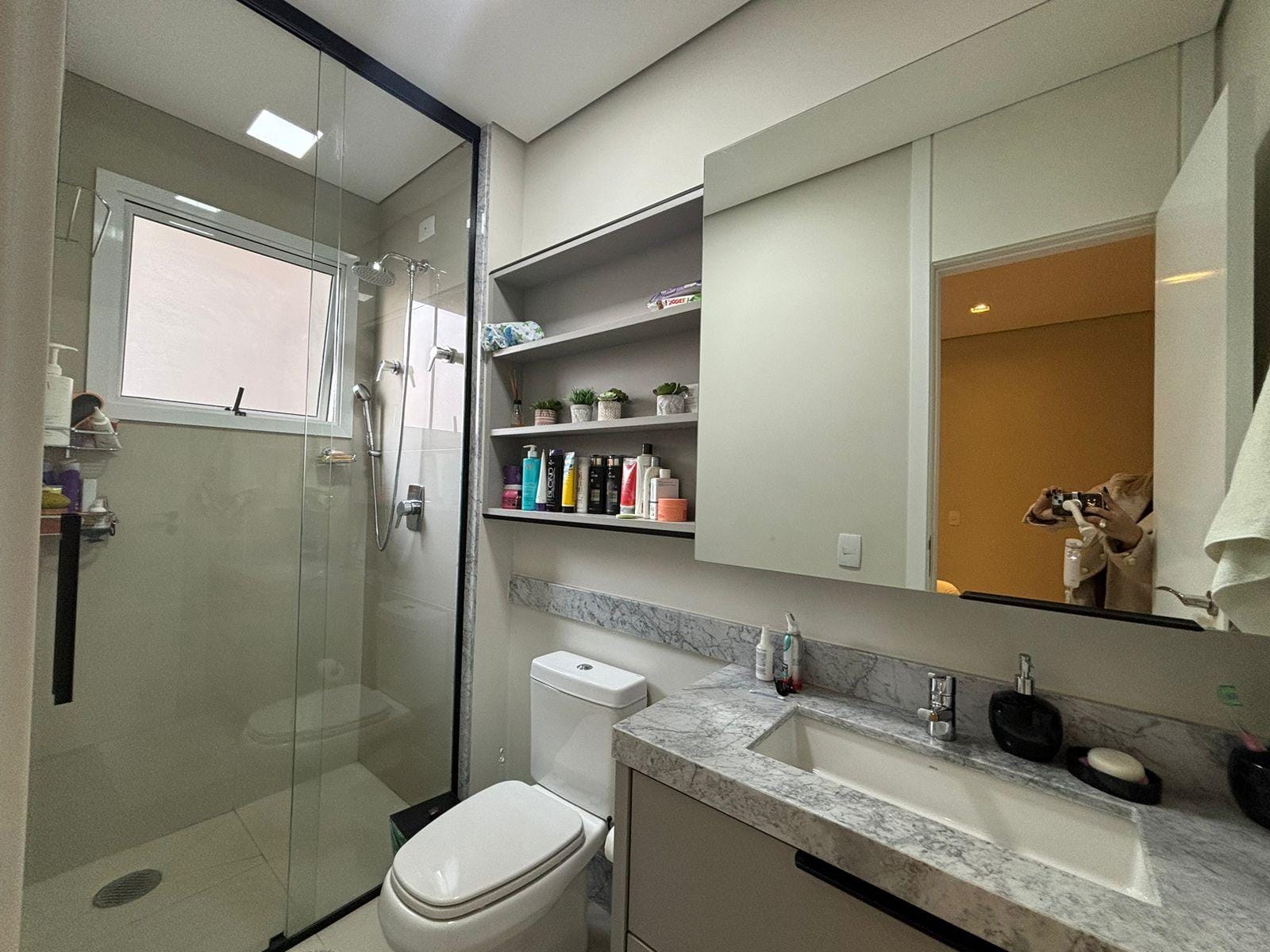 Apartamento à venda, 173 m²úteis, Edifício Queens Park, 3 suítes, closet e hidro, Varanda gourmet, decorado na Gleba Fazenda Palhano -Londrina, P