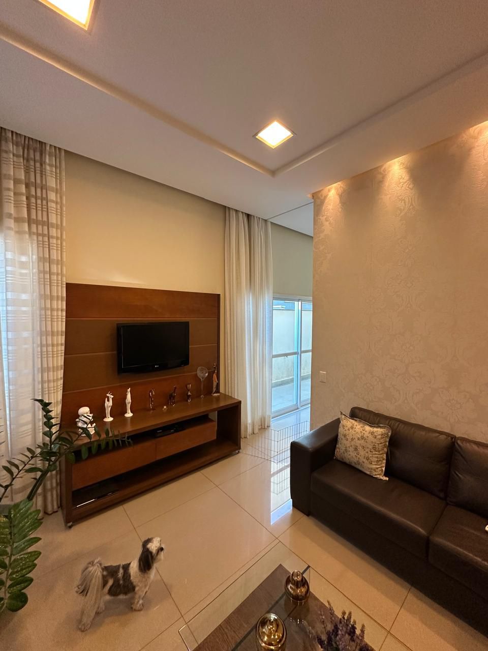 Casa à venda, 3 quartos sendo 1 demi suite, 360 m², Condomínio  Ville Campestre, Londrina, PR