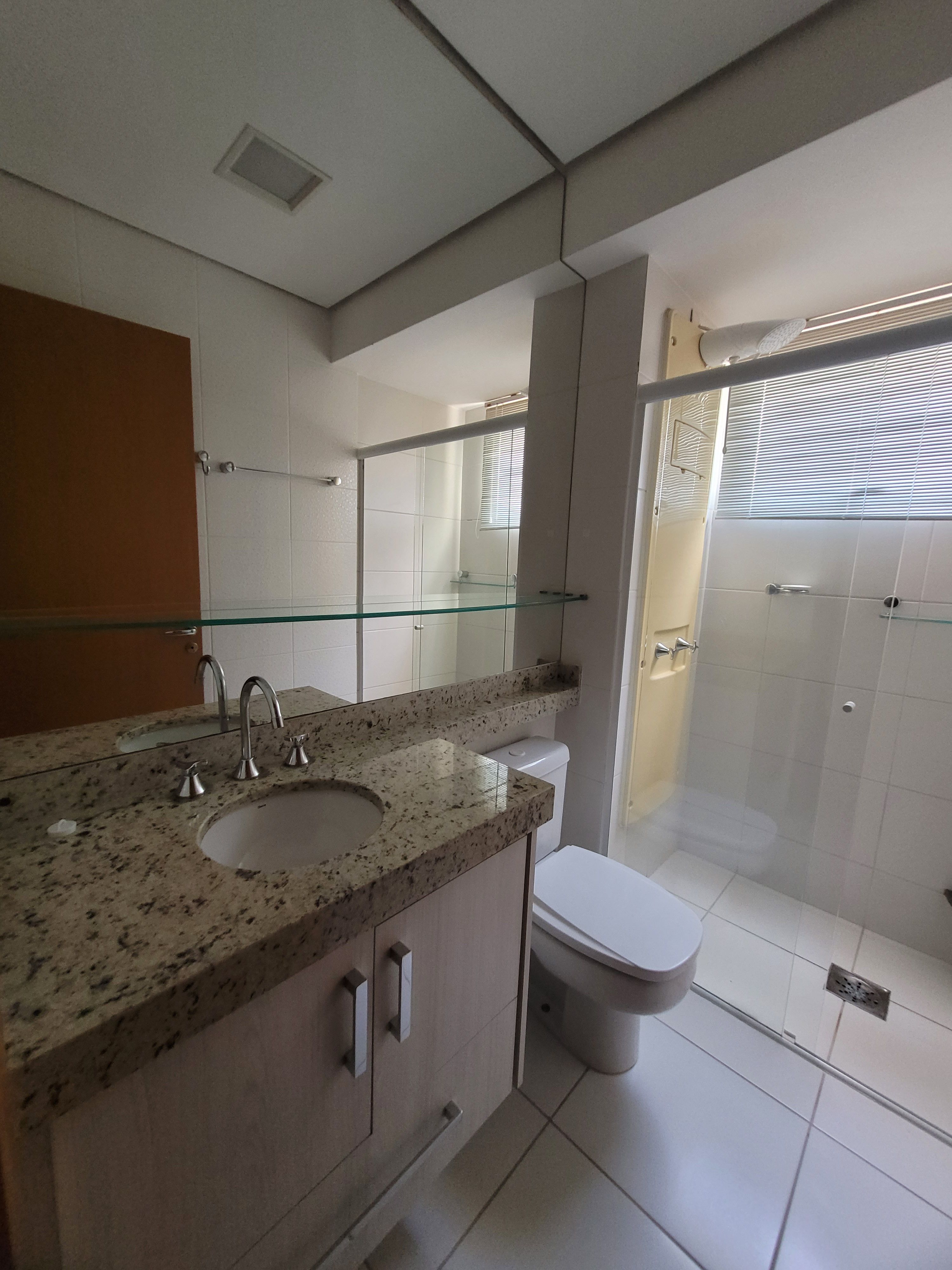 Apartamento à venda, Edifício Terroir, PORTEIRA FECHADA, 113m² úteis, mobiliado, 3 suítes, 2 vagas, andar alto, Gleba Fazenda Palhano, Londrina, 