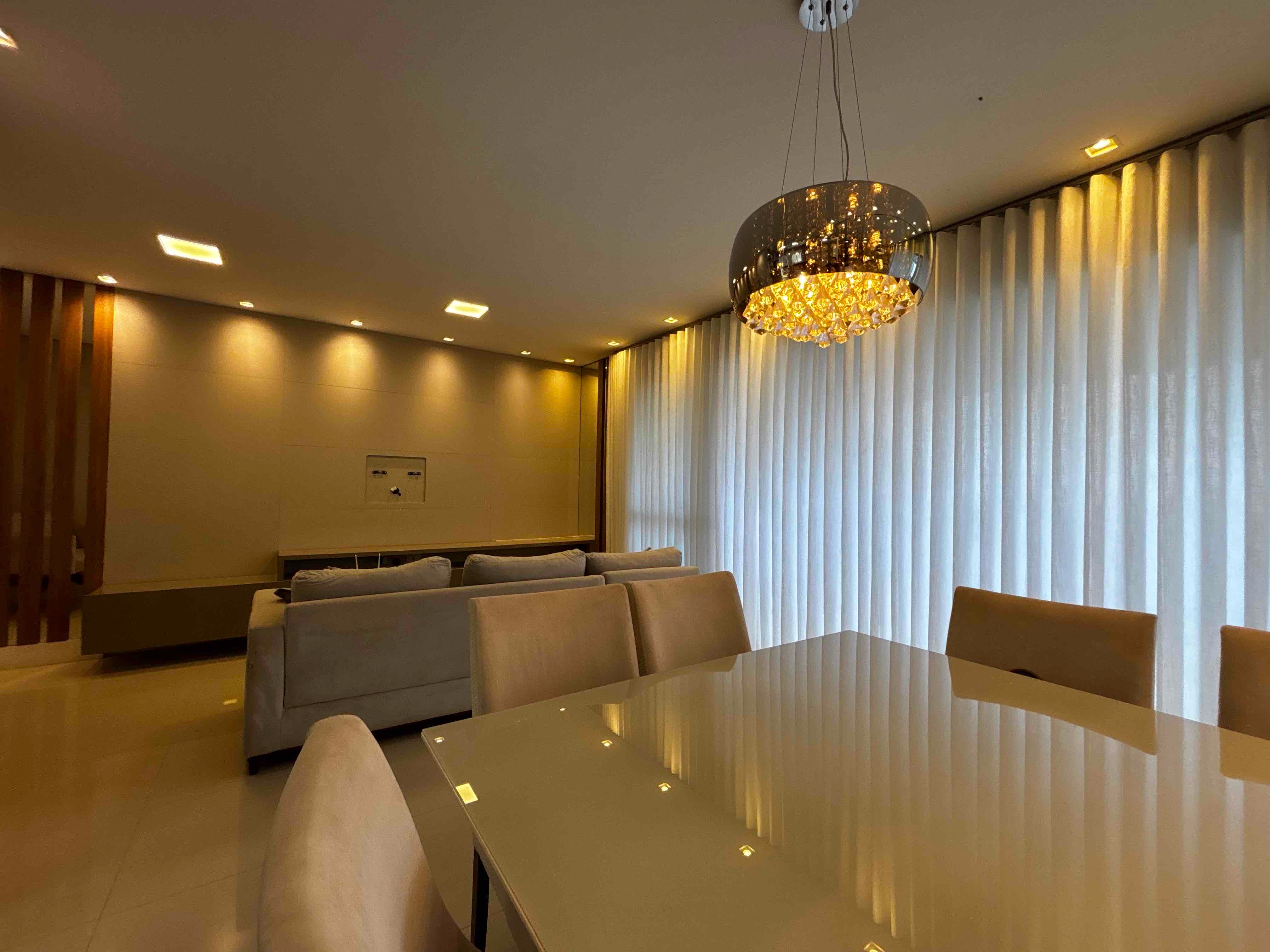 Apartamento  à Venda, Edifício Kensington, 108m² úteis, 3 quartos sendo 1 suíte, planejado, andar alto -  Santa Rosa, Londrina, PR