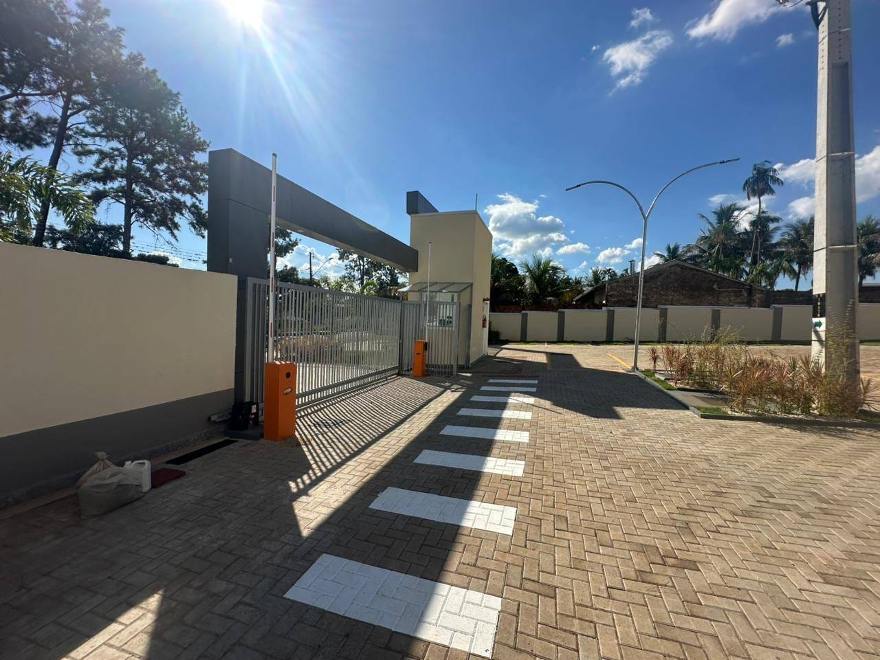 Apartamento à venda, próximo à Universidade Estadual de Londrina (UEL) , Londrina - PR