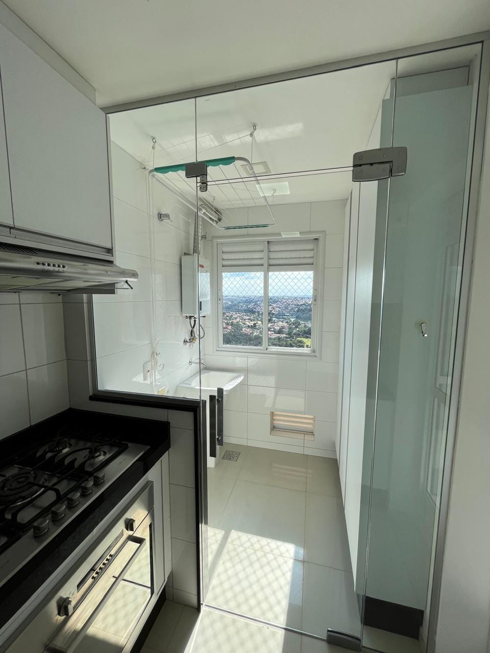 Apartamento à venda, Edifício Alameda Eco Resort , 83m² úteis, 3 dormitórios sendo 1 suíte, 2 vagas , andar alto, Gleba Palhano, Londrina, PR