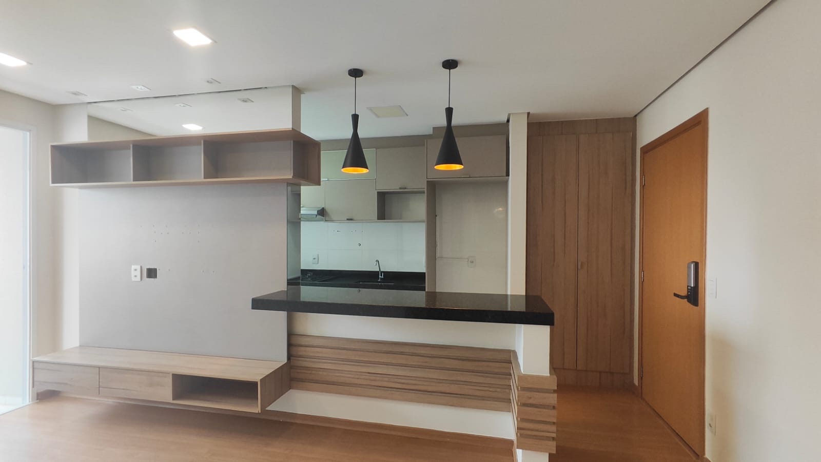 Apartamento à venda, na região Gleba Palhano 1, Londrina, PR