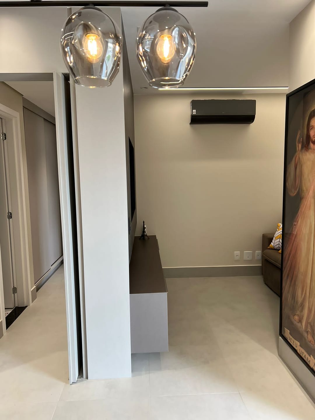 Apartamento à venda, Edifício  Vista Parque Lago, 71m² úteis, 2 quartos (sendo 1 suíte) 2 vagas, andar alto, sol da manhã - Jardim Presidente, Lo