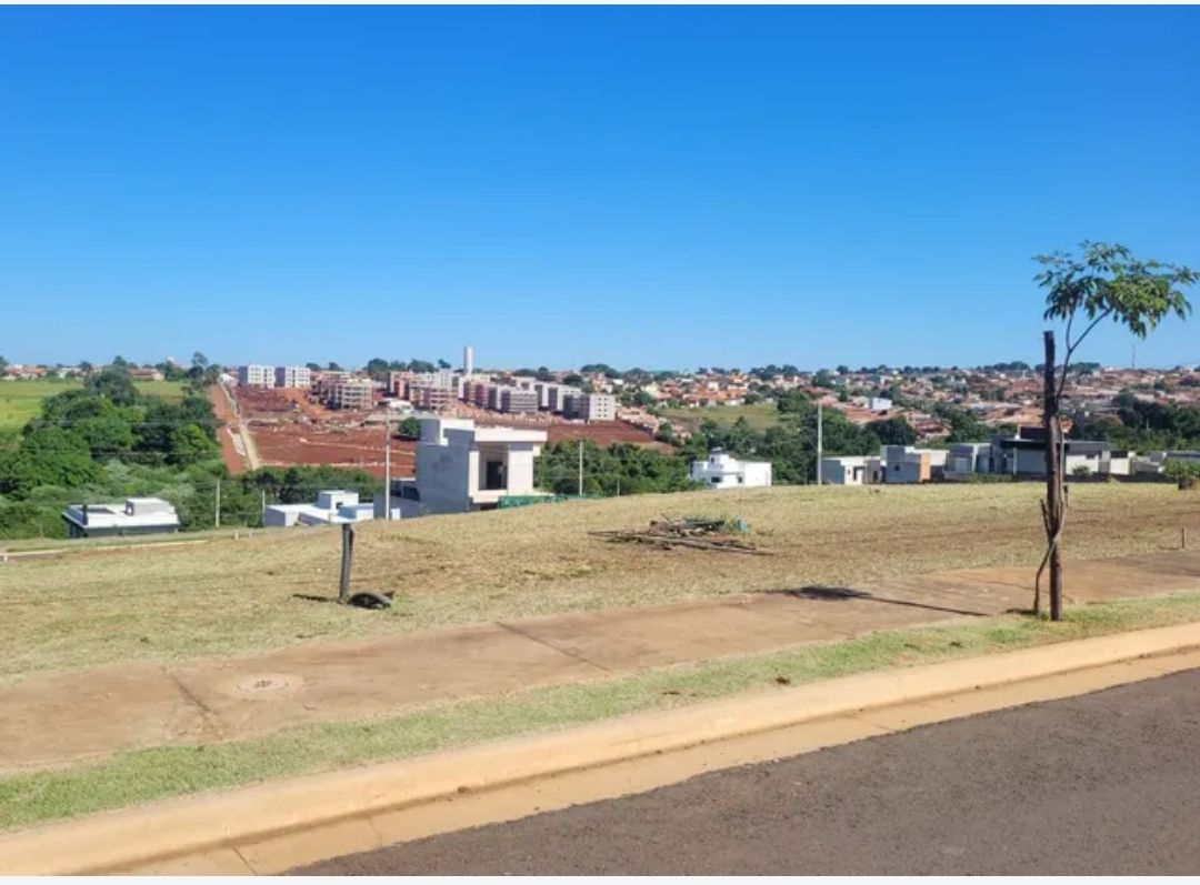 Terreno 256m² à Venda - Condomínio Araguari,  prox a entrada e área de lazer-  Parque Tauá Araguari-  Londrina Pr