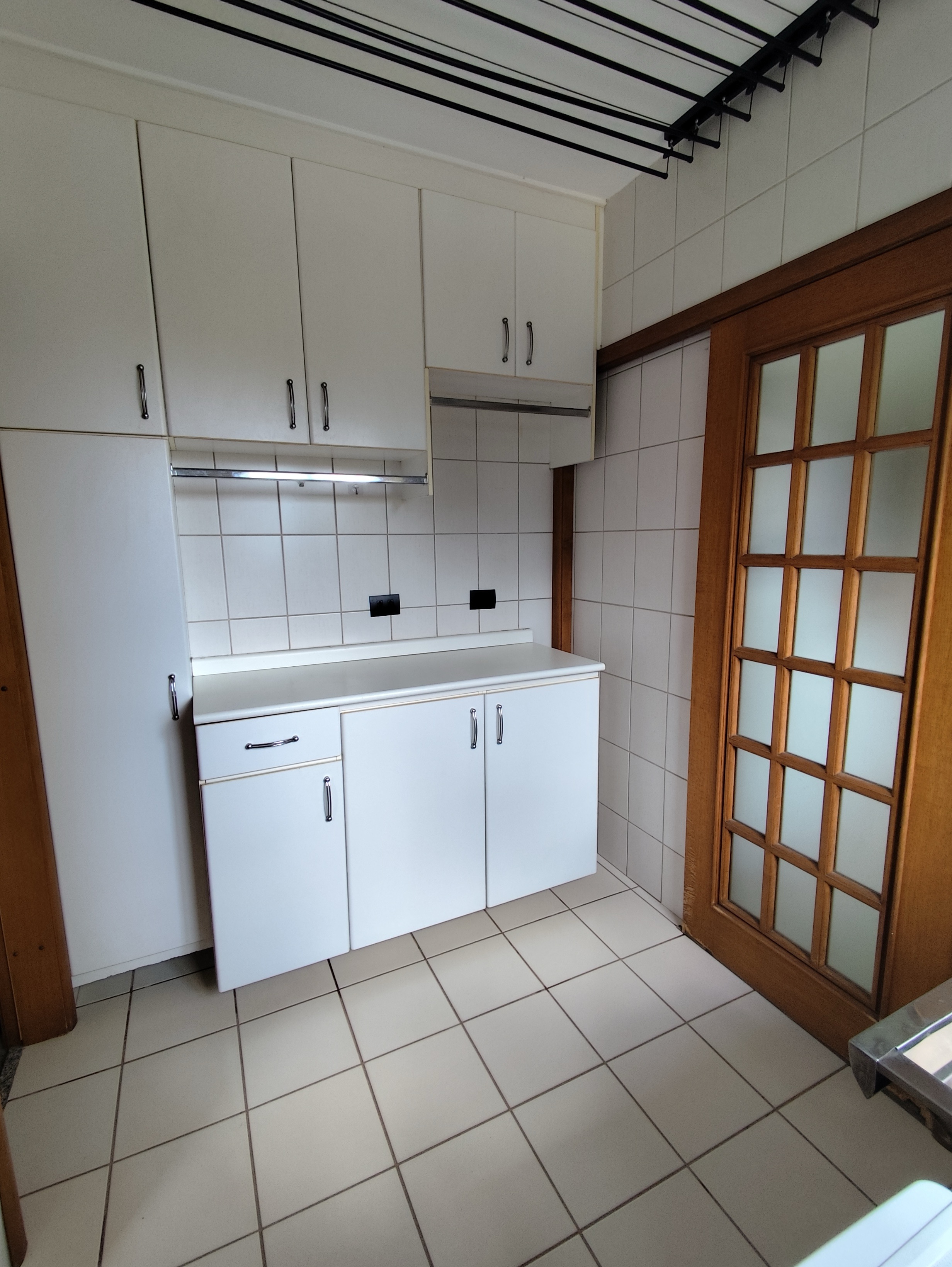Apartamento à Venda, Edifício Four seasons, 3 suítes, 2 vagas, todo planejado, em frente AREL - Vila Fujita, Londrina, PR