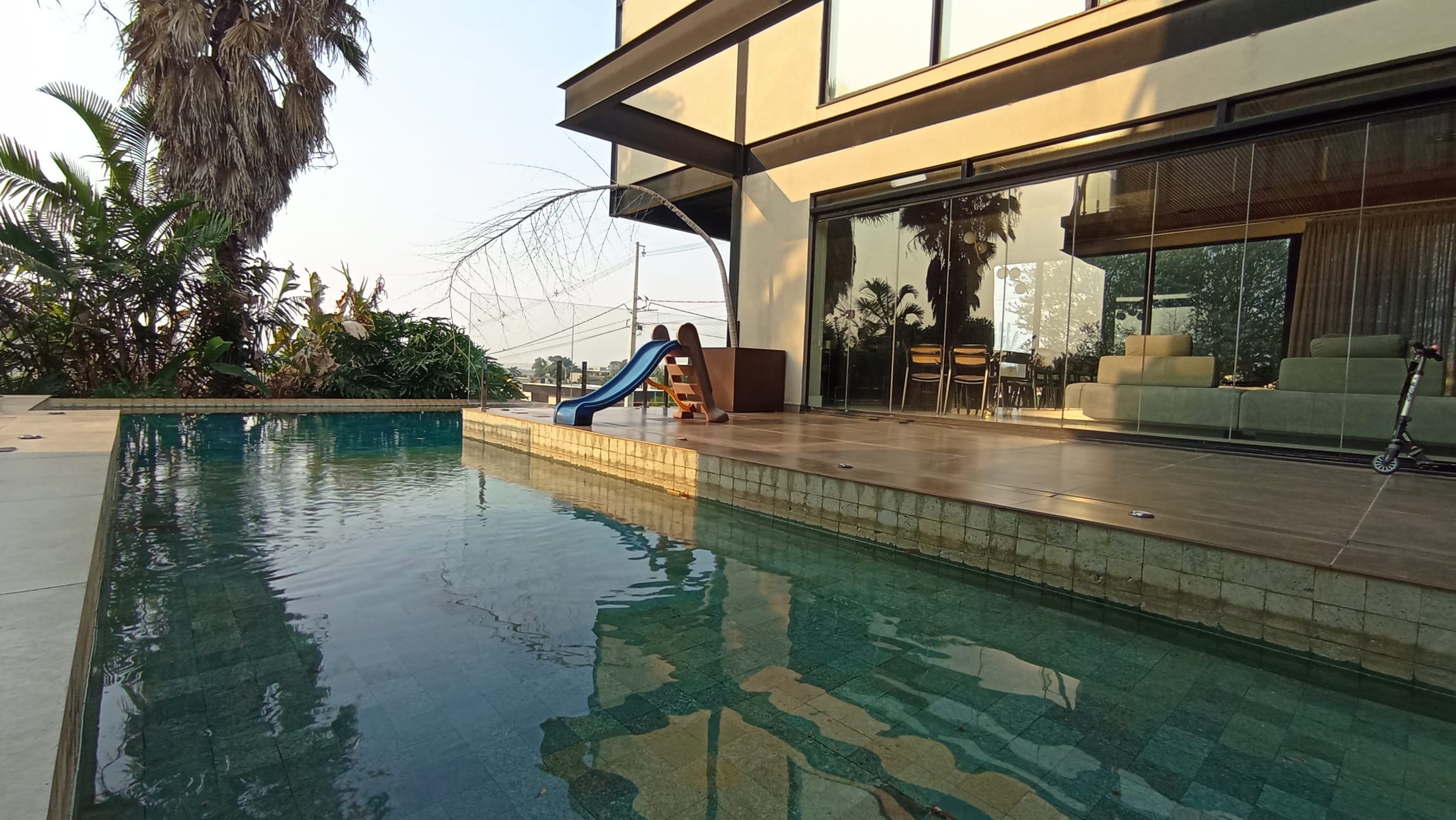Casa à venda, 529m² construção, 5 suítes ,Piscina borda infinita, Pomar, 4 vagas - Condominio Terras de Canaã, Cambé, PR