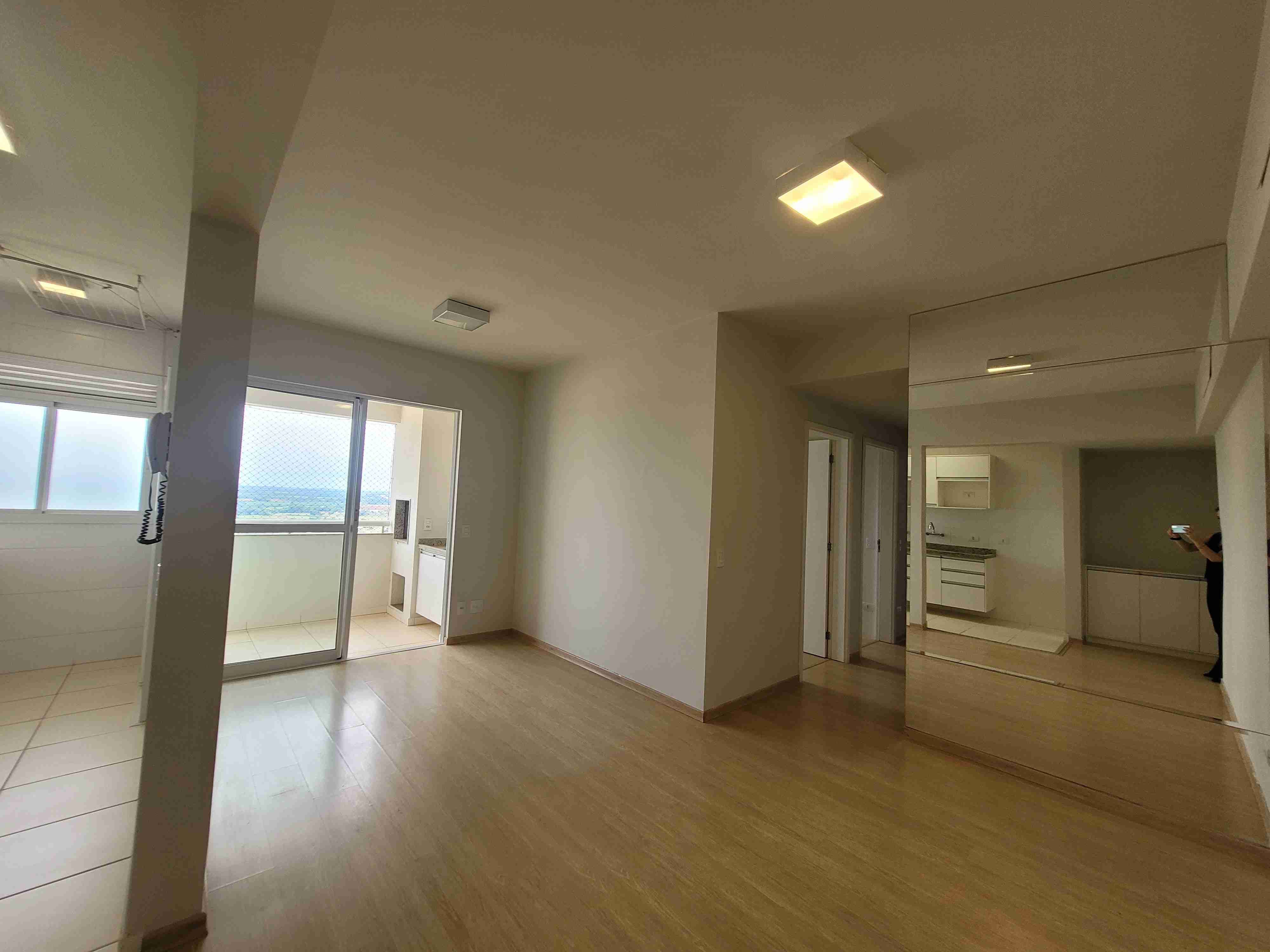 Apartamento à venda no Edifício Reserva Santana,  75m² úteis, 3 quartos sendo 1 suíte,Gleba Fazenda Palhano, Londrina, PR