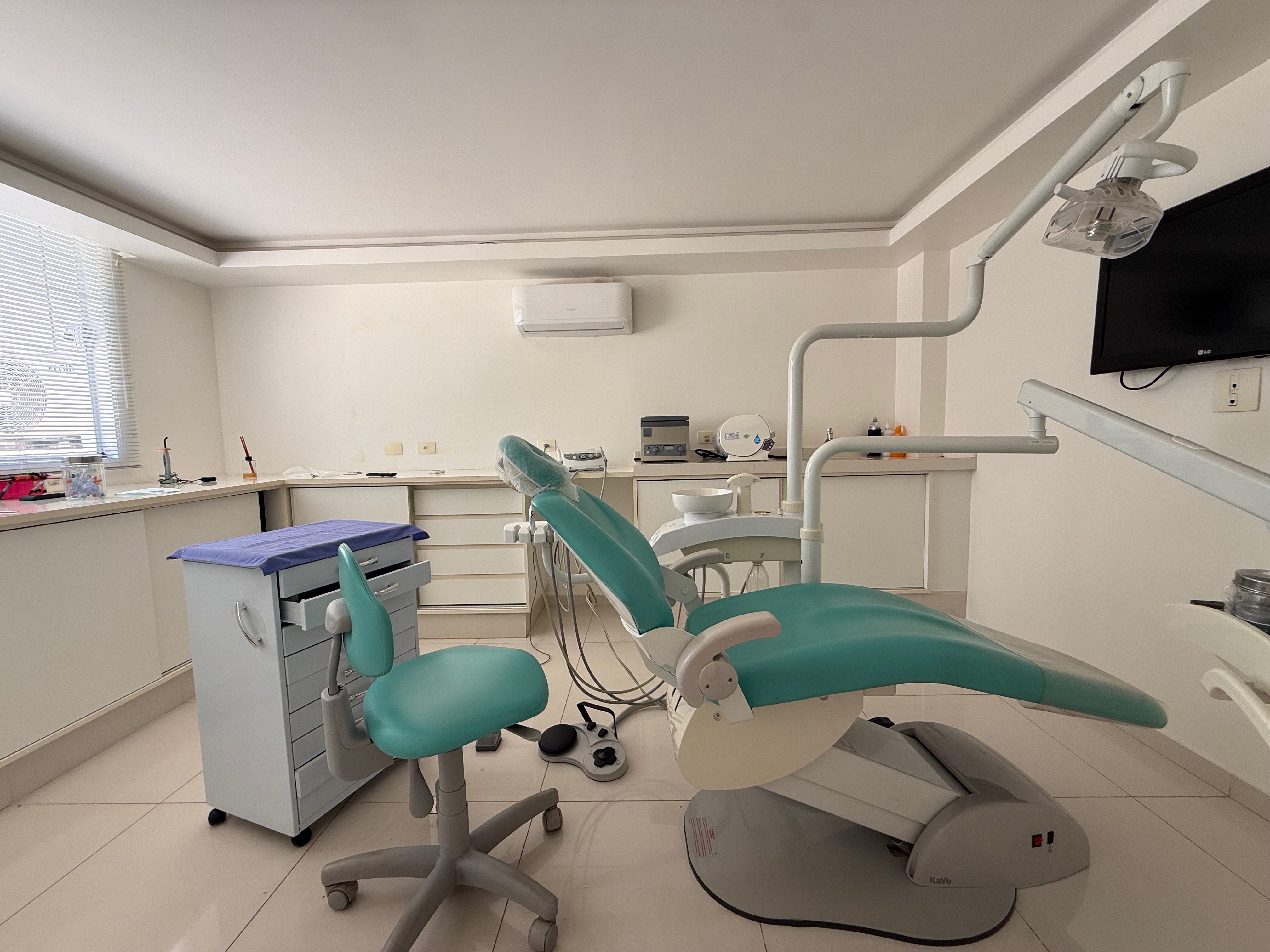 Clinica mobiliada em funcionamento para locação em Londrina