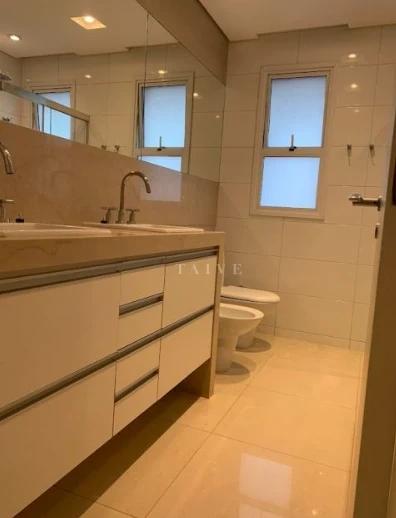 Aluga-se apartamento com 4 quartos, 3 vagas de garagem, no Edifício  Torre Valverde, Gleba Palhano, Londrina
