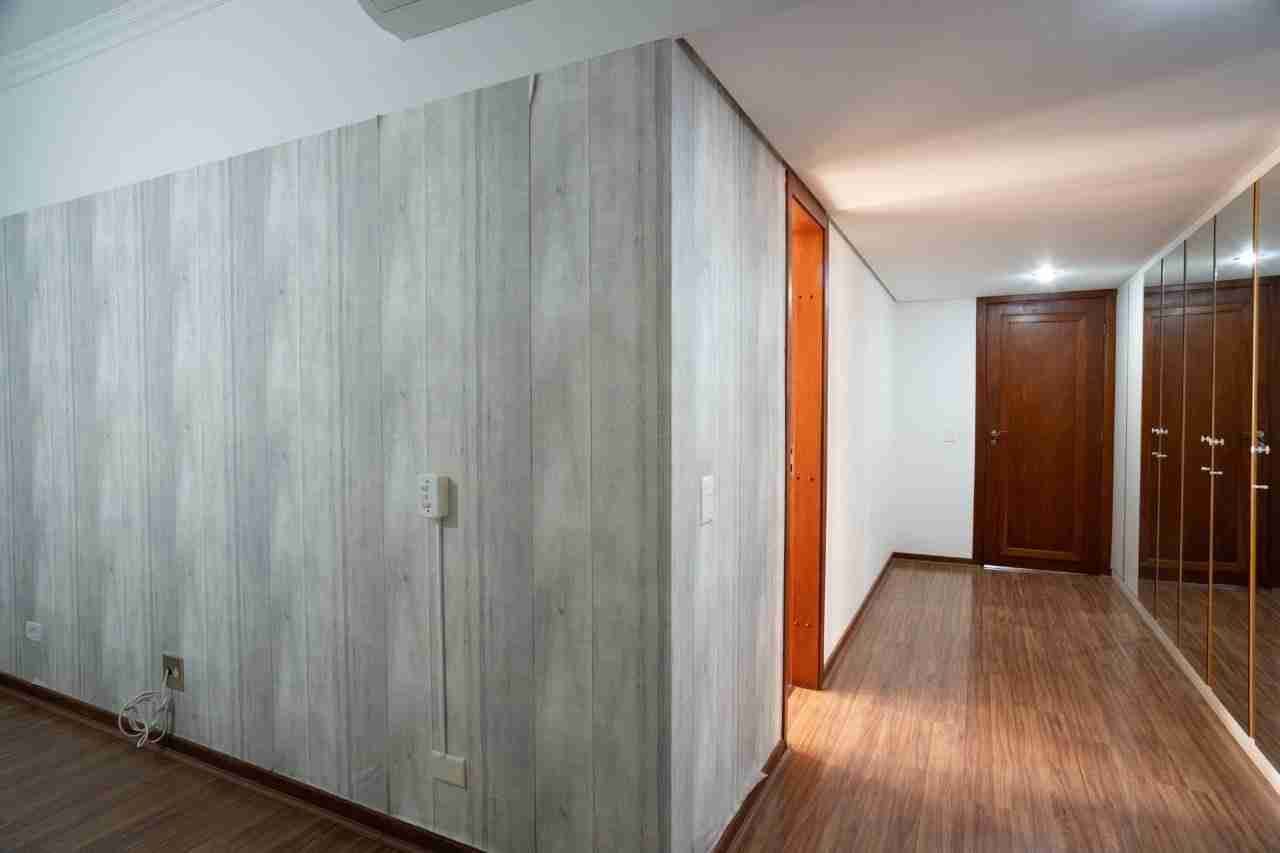 Apartamento à venda no Edifício Palais Lac Dor, 298m² úteis, 4 quartos sendo 2 suítes, 4 vagas, próx  ao lago Igapó - Jardim Londrilar- Londrina,
