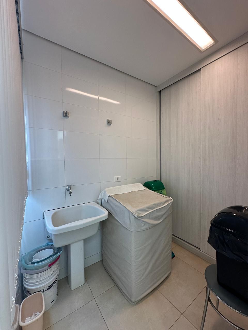 Casa à venda, 3 quartos sendo 1 demi suite, 360 m², Condomínio  Ville Campestre, Londrina, PR