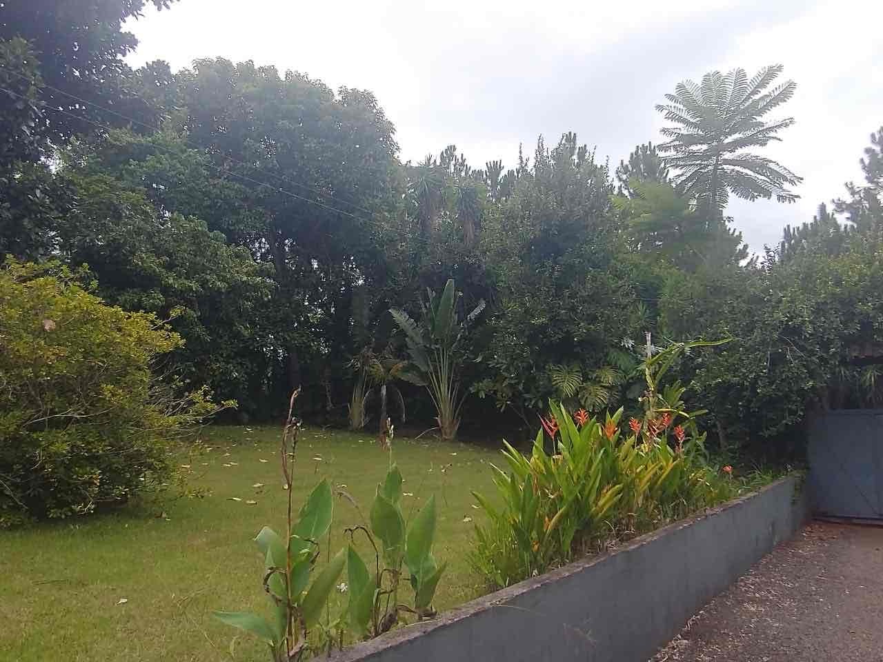 Chácara à venda, próximo ao Royal Forest, 3000 m² total, com casa 300m² de construção, 3 quartos sendo 1 suíte, Shangri-lá, Londrina, PR