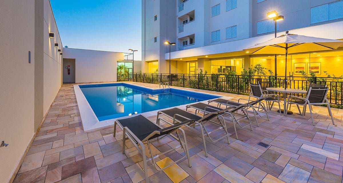 Apartamento à Venda, Edifício  Reserva Santana, 75m² úteis, 2 quartos sendo  1 suíte, mobiliado  - Gleba Fazenda Palhano- Londrina, PR