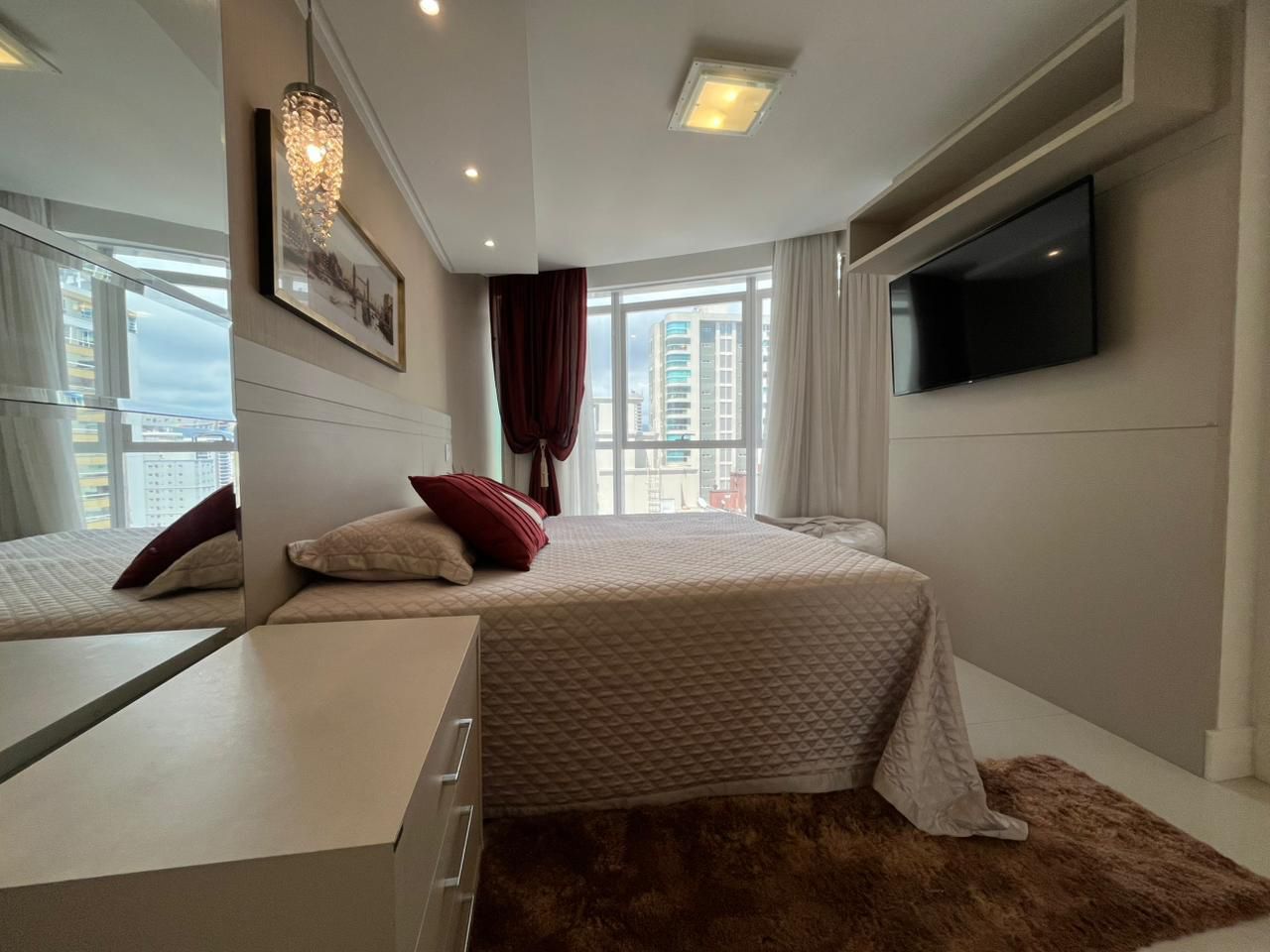 Apartamento com vista mar no Edifício Dubai Tower Residence em Itapema, SC