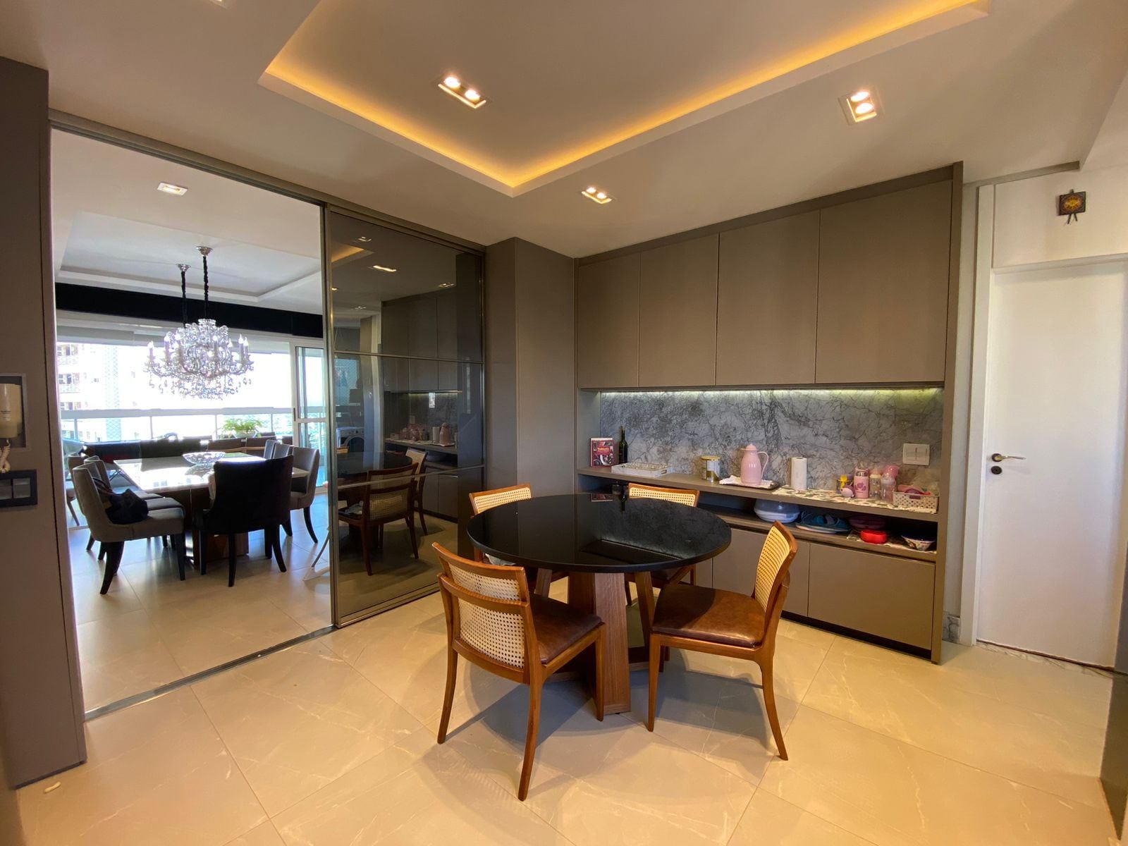 Apartamento à venda, Edifício Queen's Park,  173m² úteis, 3 suítes, andar alto  - Gleba Palhano - Londrina/PR
