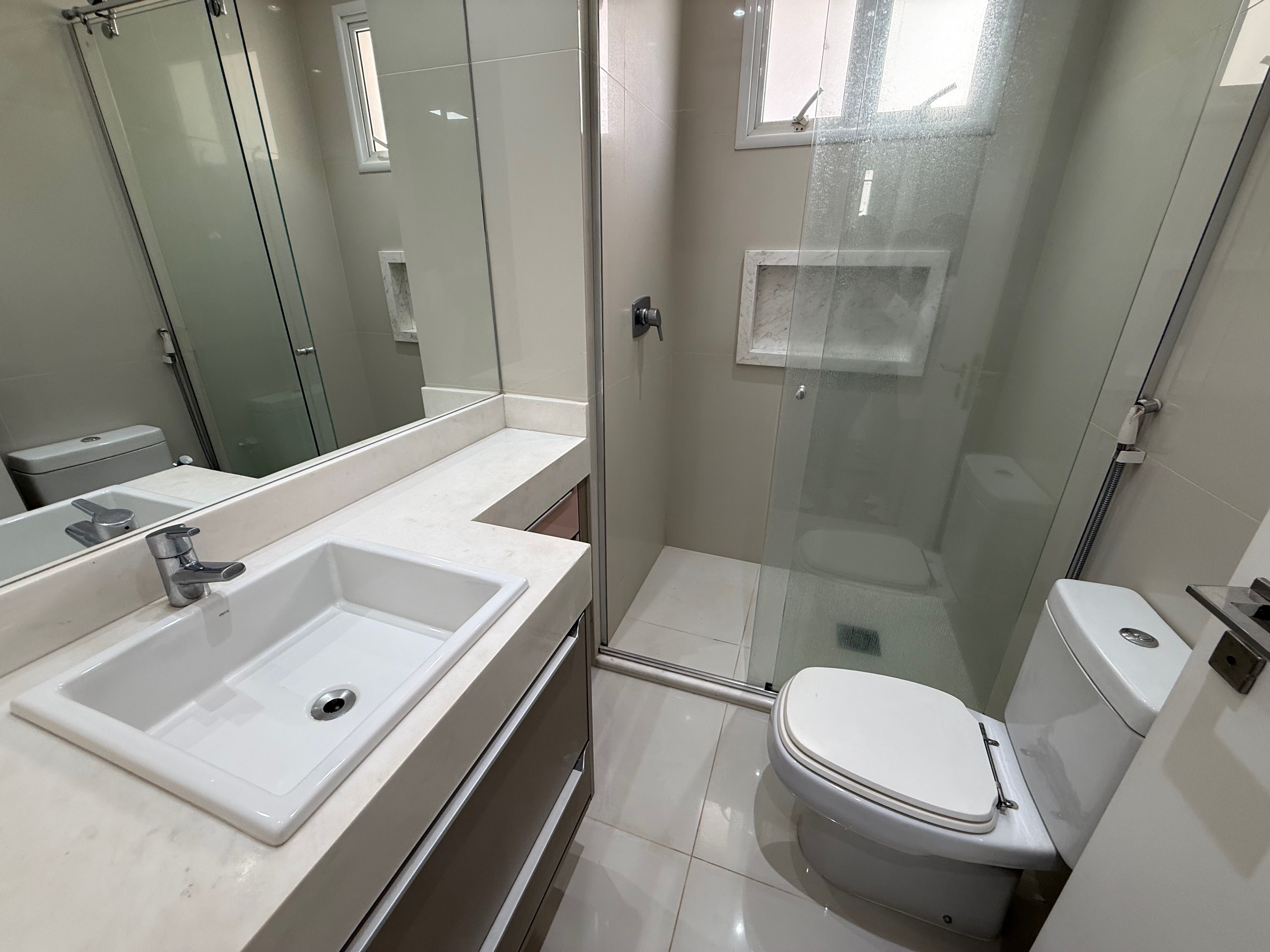 Apartamento à venda, Edifício Le Blanc, 236m² úteis, 3 suítes, 4 vagas, elevador privativo, ampla varanda gourmet - Gleba Palhano, Londrina, PR
