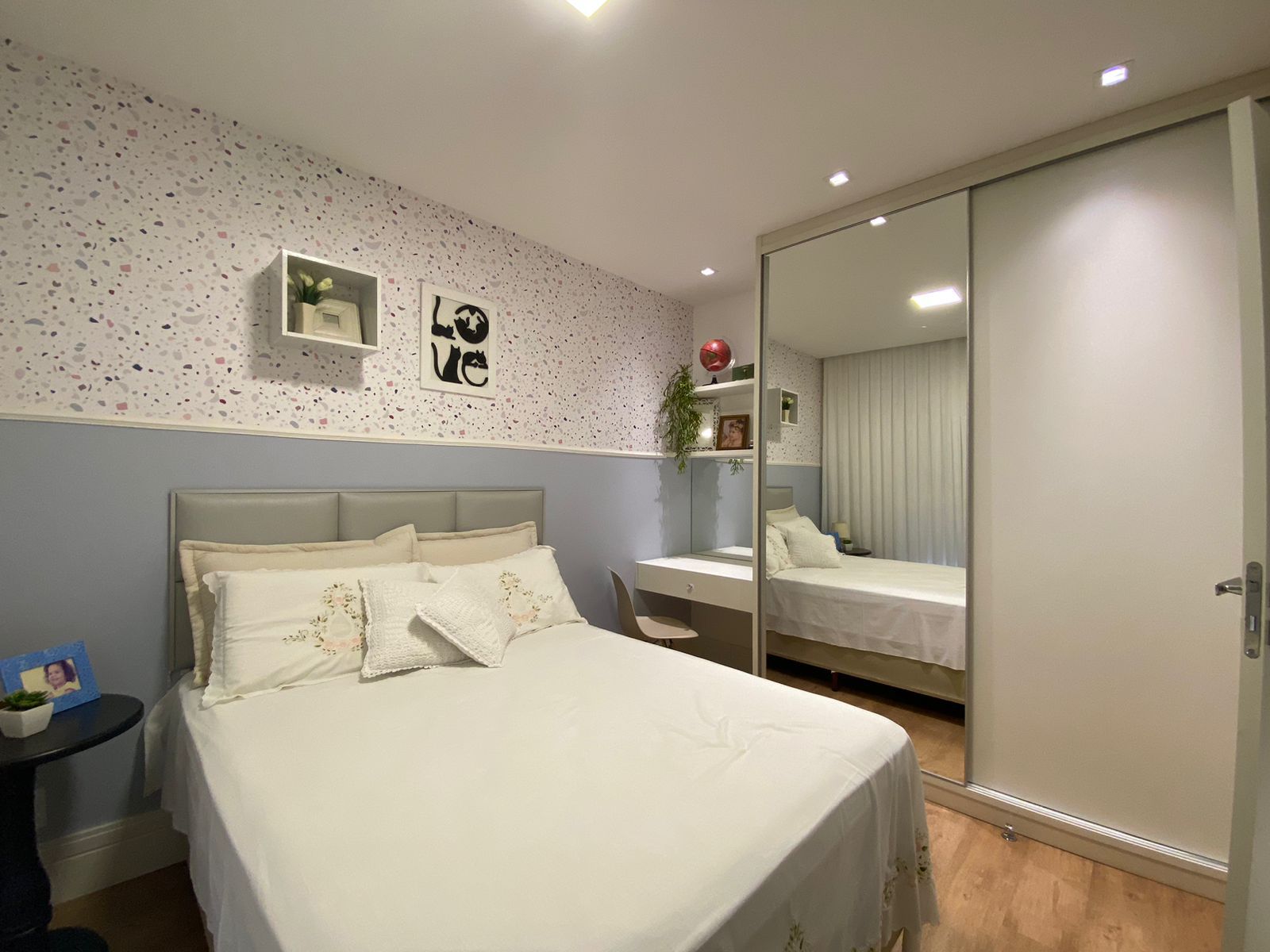 Apartamento à venda, Edifício Landmark, 214m² úteis, 2 suítes,2 Demi suítes, 3 vagas, estuda permuta de menor valor  - Gleba Fazenda Palhano, Lon