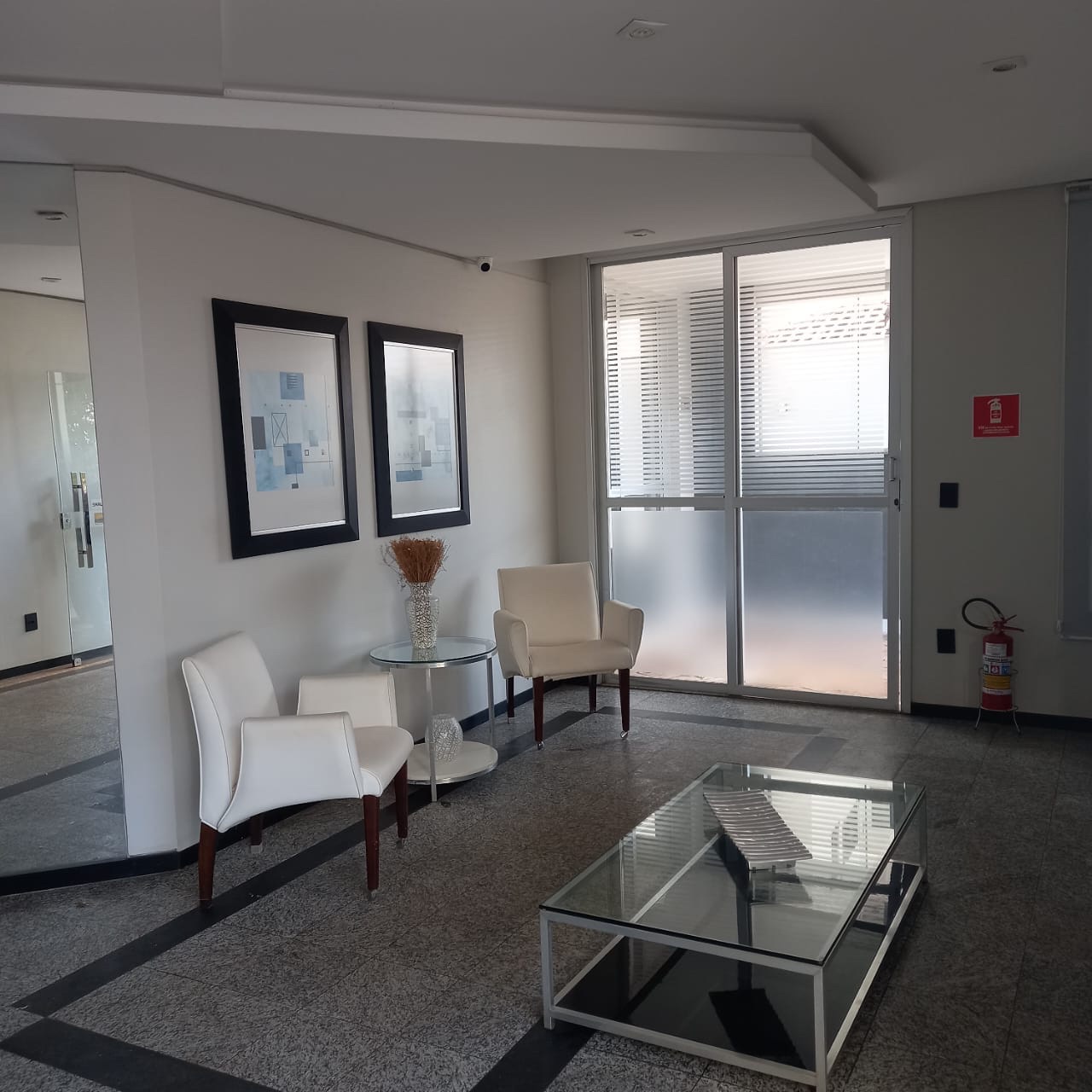 Apartamento à venda, Edifício Central Park, 3 quartos sendo 1 suíte, 2 vagas, andar alto - Gleba Fazenda Palhano, Londrina, PR