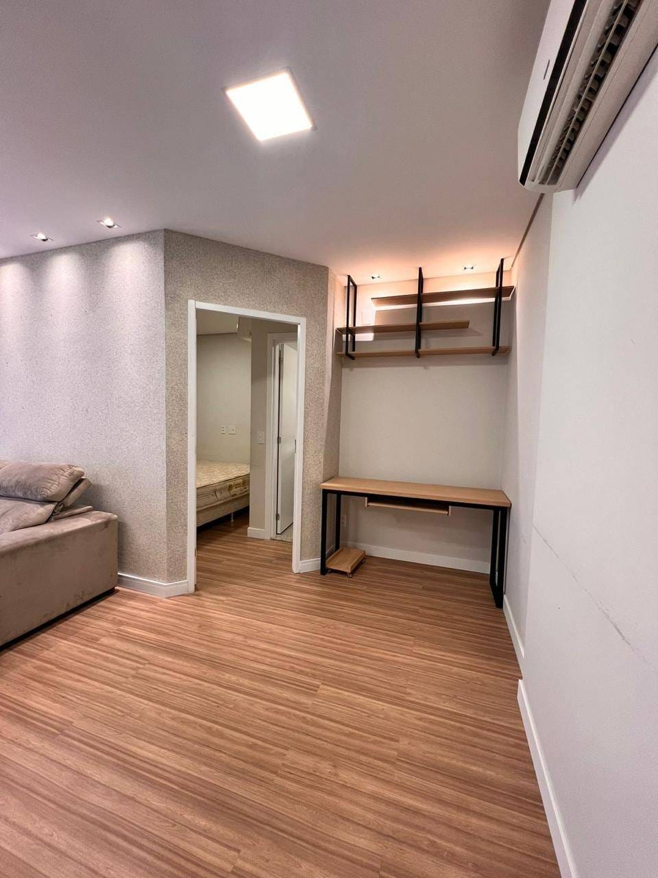 Apartamento à venda, Edifício Freedom, 1 suíte, MOBILIADO -  Gleba Fazenda Palhano, Londrina, PR