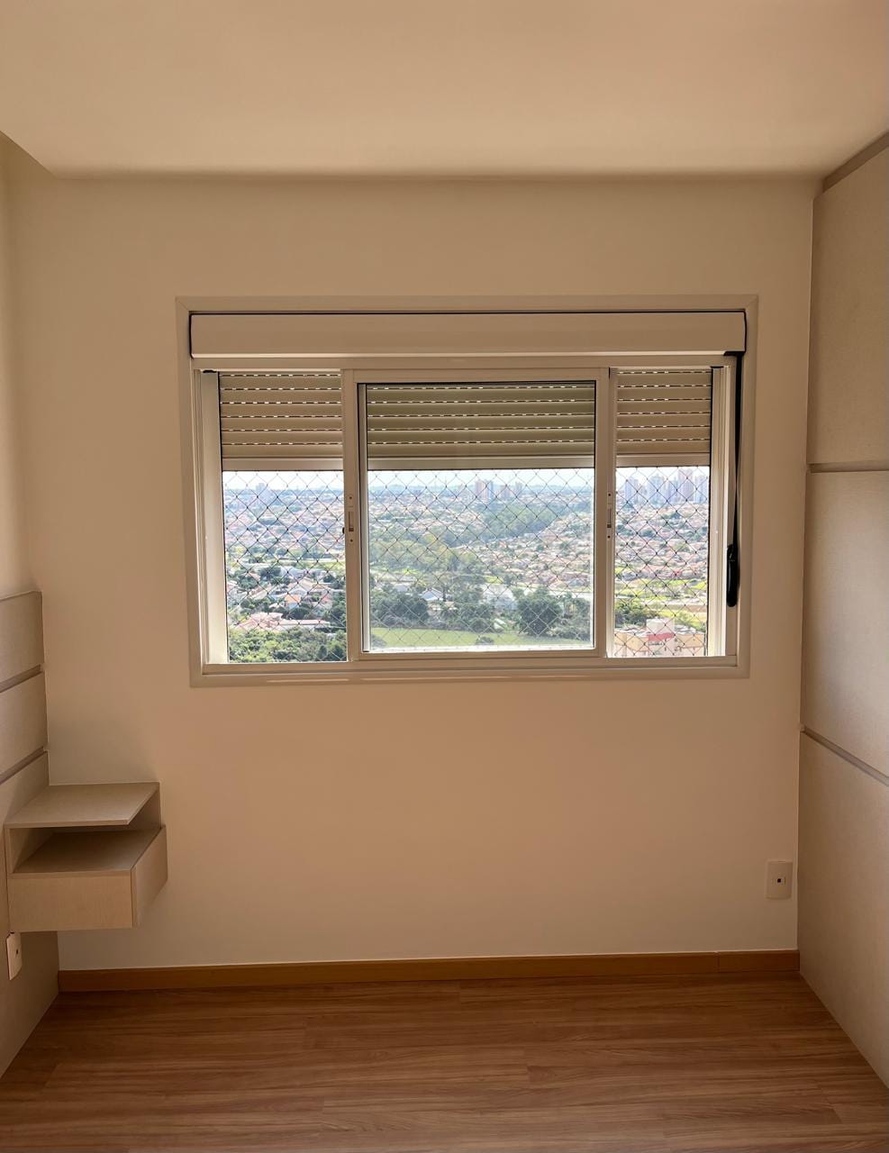 Apartamento à venda, Edifício Alameda Eco Resort , 83m² úteis, 3 dormitórios sendo 1 suíte, 2 vagas , andar alto, Gleba Palhano, Londrina, PR