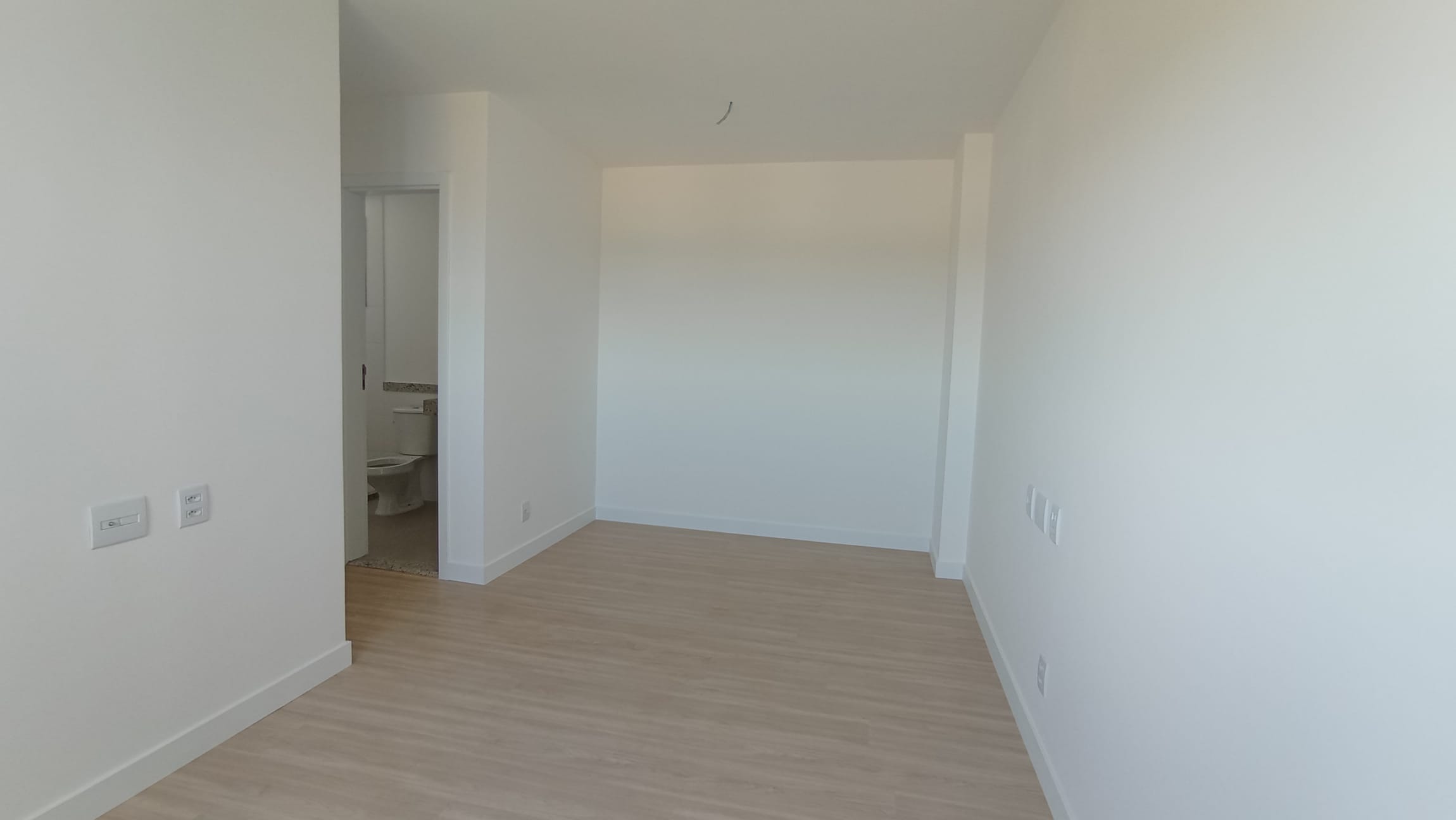 Apartamento à venda, Edifício Mind, 84m² úteis, 3 quartos, andar alto, 2 vagas - Terra Bonita, Londrina, PR