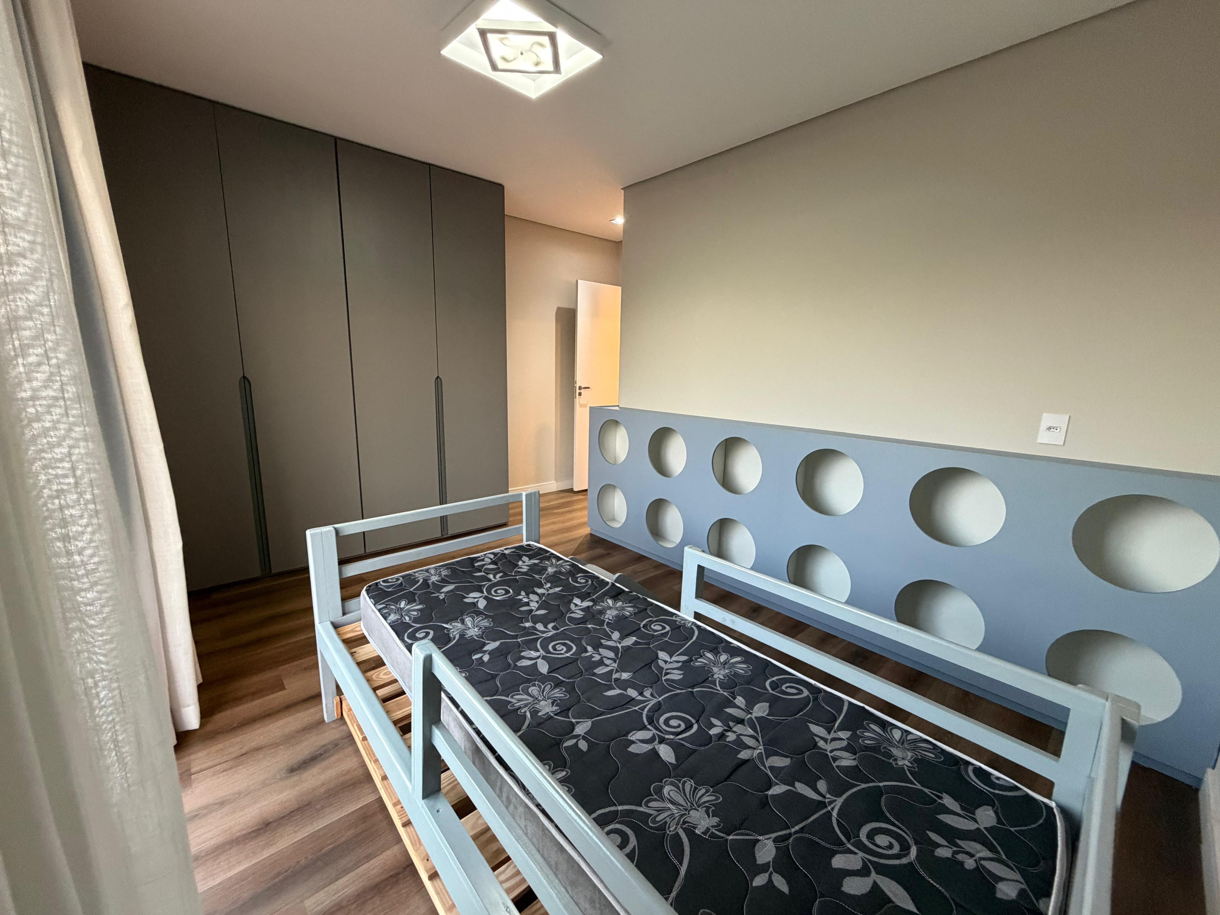 Sobrado á venda, Condomínio Bela Vitta,  195m² úteis , 3 suite Suites, todo planejado - Zona Leste - Londrina/PR