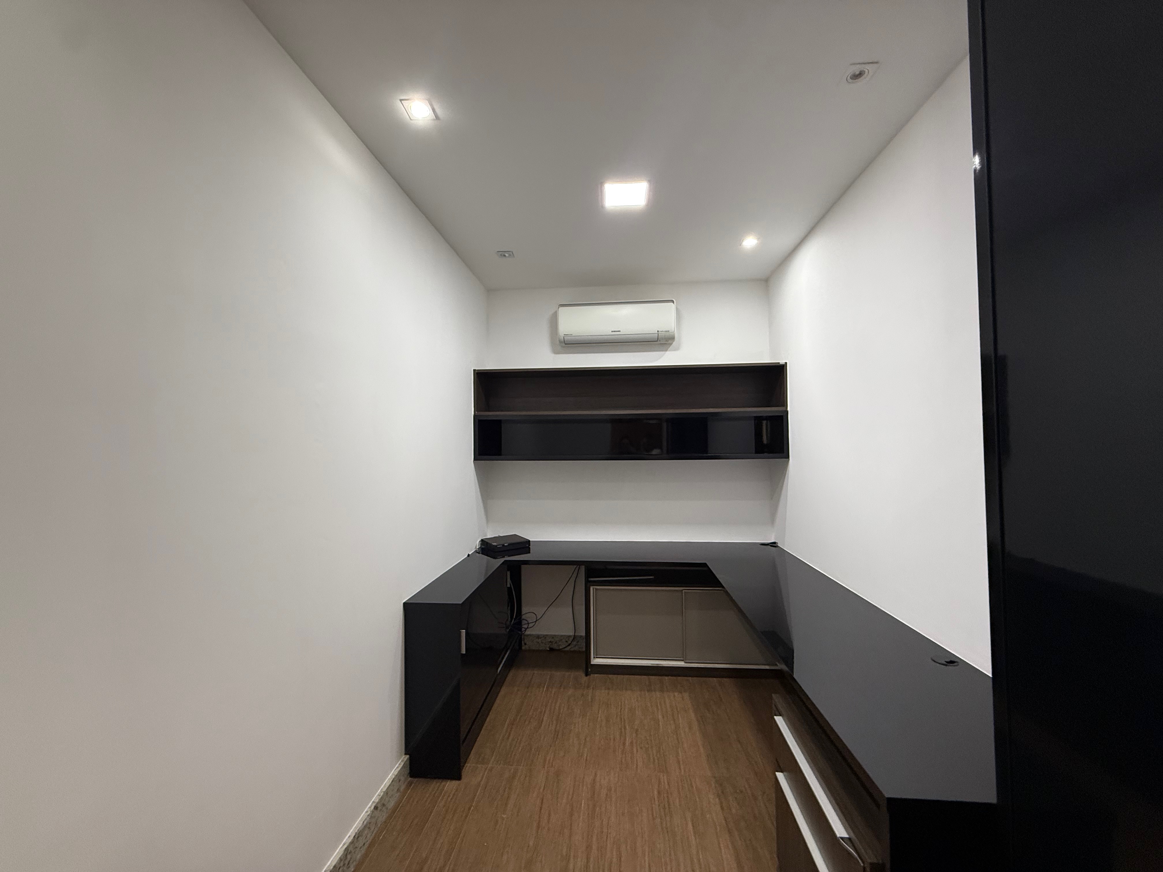 Apartamento à venda, Edifício Le Blanc, 236m² úteis, 3 suítes, 4 vagas, elevador privativo, ampla varanda gourmet - Gleba Palhano, Londrina, PR