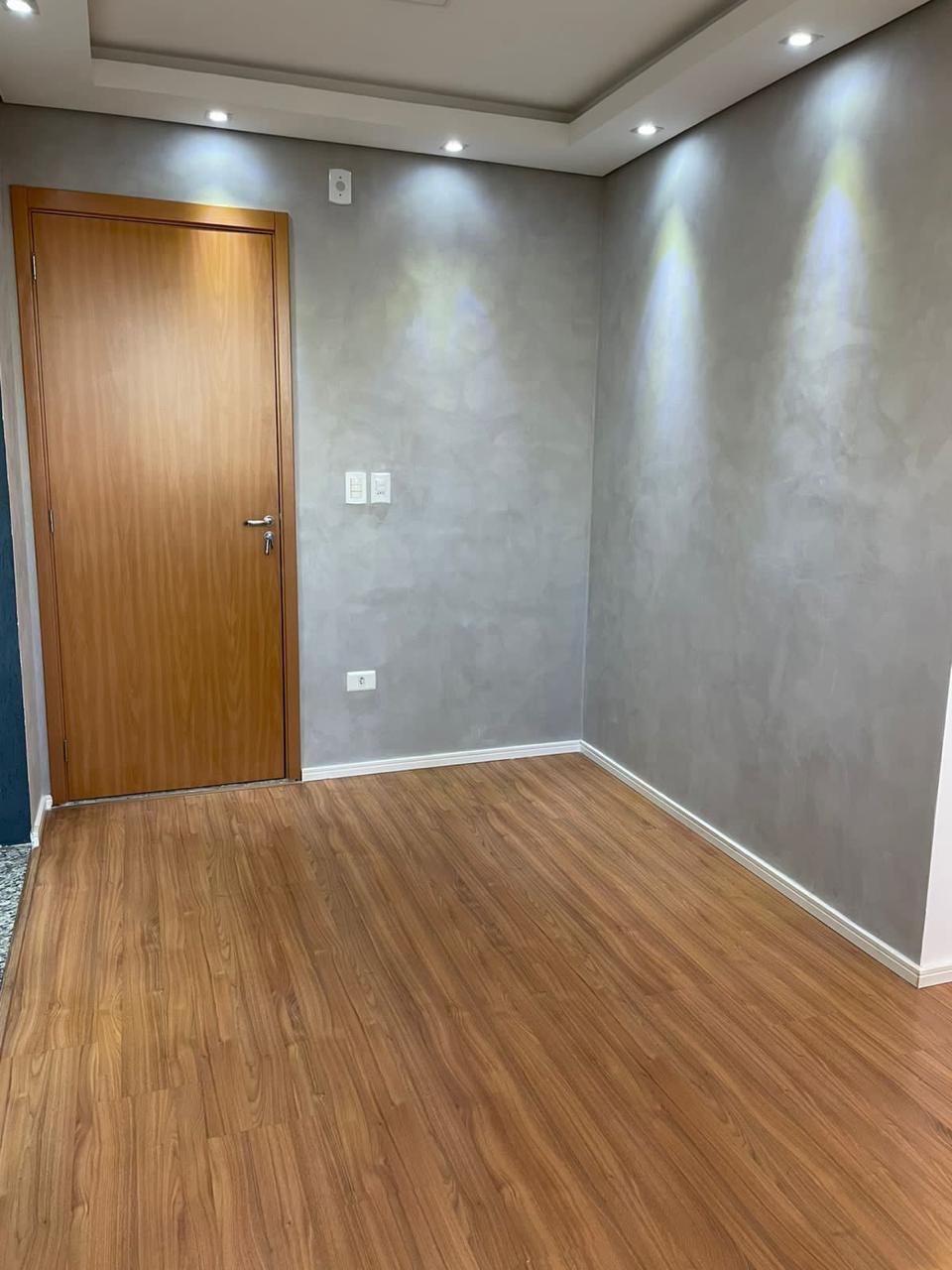 Apartamento à venda Spazio Louvre, 45m², 2 dormitórios com armários, 1 banheiro, 1 vaga de garagem, móveis embutidos, Gleba Fazenda Palhano, Lond