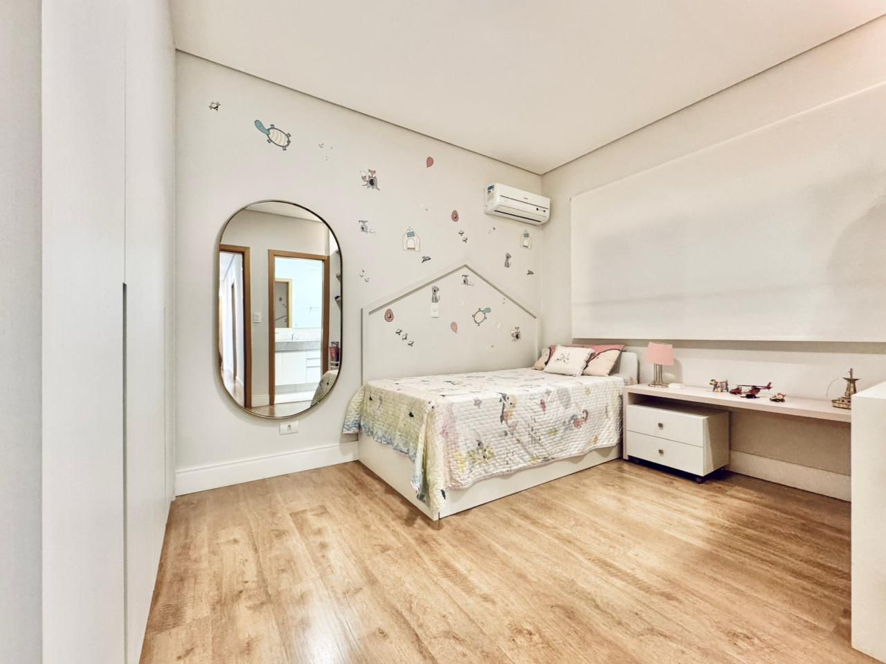 Casa à venda, 3 suítes, 261 m², Alphaville 2, Vivendas do Arvoredo, Londrina, PR