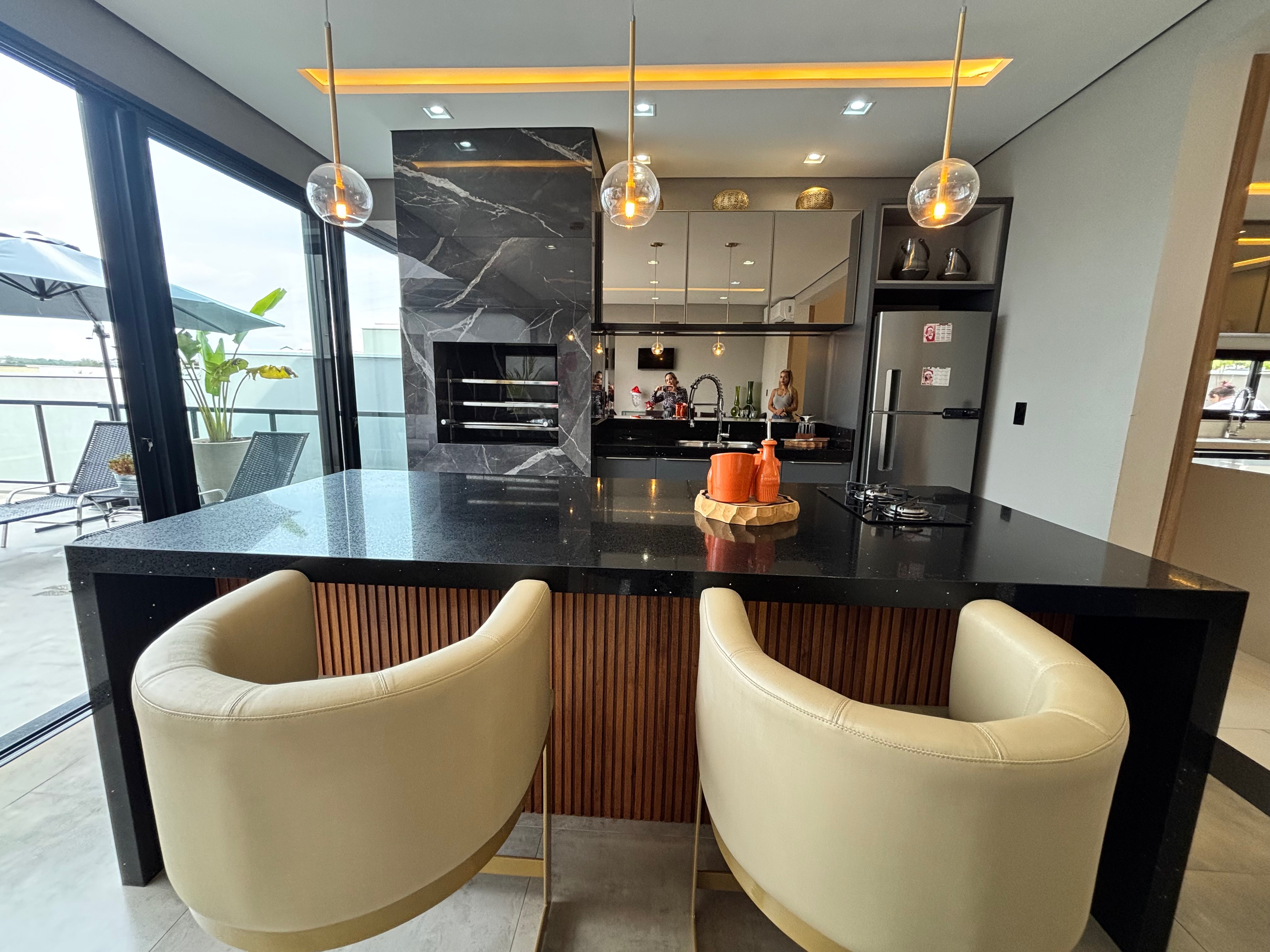 Casa térrea à venda, Condomínio Sun Lake, 249m² de construção, 3 suítes, 4 vagas  - Recanto do Salto, Londrina, PR
