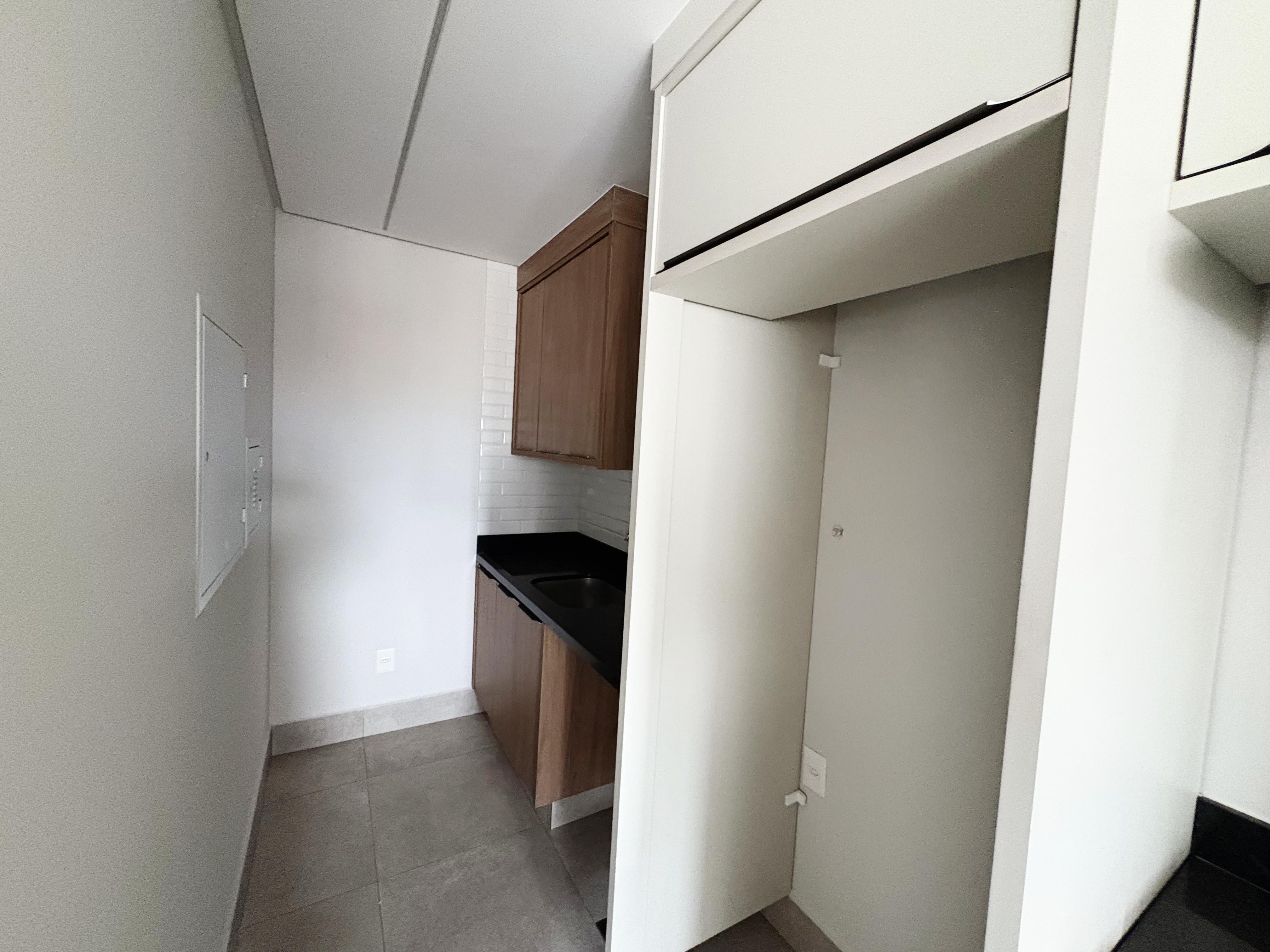 Apartamento para venda ou locação, Residencial Villa Montese, 74m² úteis, todo recém planejado, andar alto - Jardim Higienópolis, Londrina, PR