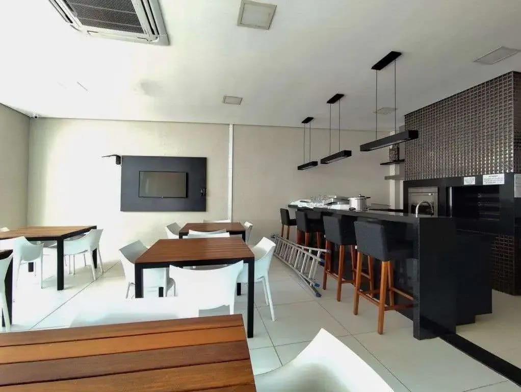 Apartamento à venda, Edifício Uptown Residence, 75m² úteis, 2 quartos (1 suíte), varanda com churrasqueira, 2 vagas paralelas - Gleba Palhano, Lo