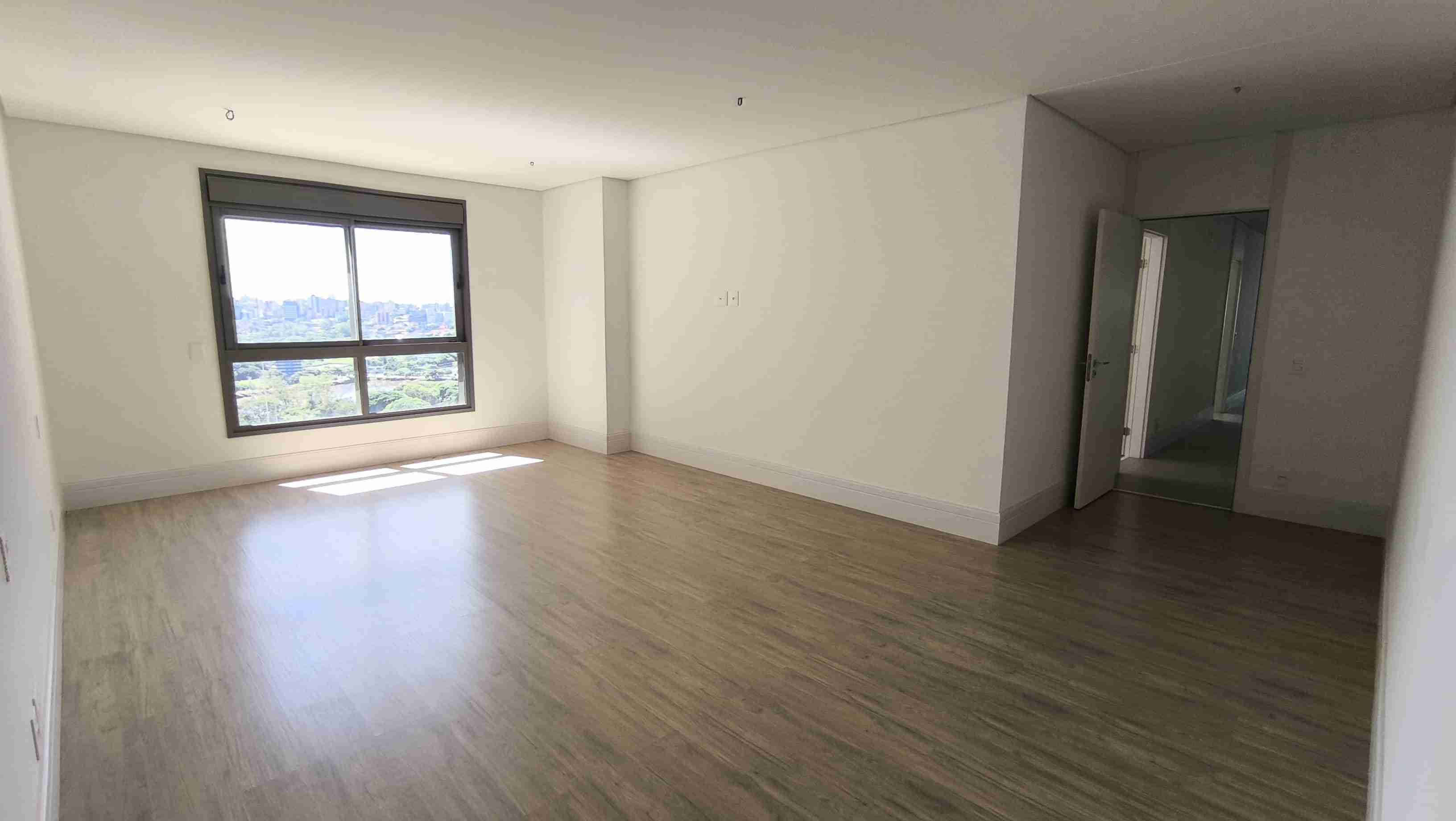 Apartamento à venda no Edifício Le Reve, 323m² úteis, 3 suítes, vista para o lago, 4 vagas - Gleba Palhano, Londrina, PR