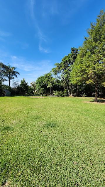 Chácara à Venda, 2500m², Condomínio Golf Ville, casa 120m² úteis, cozinha planejada - Recanto Santa Andréa, Cambé, PR