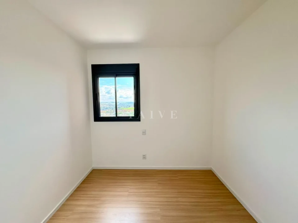 Apartamento À Venda pronto para morar no condomínio Wood da Vanguard, com 3 quartos (sendo 1 suíte), com 167 m², Terra Bonita, Londrina