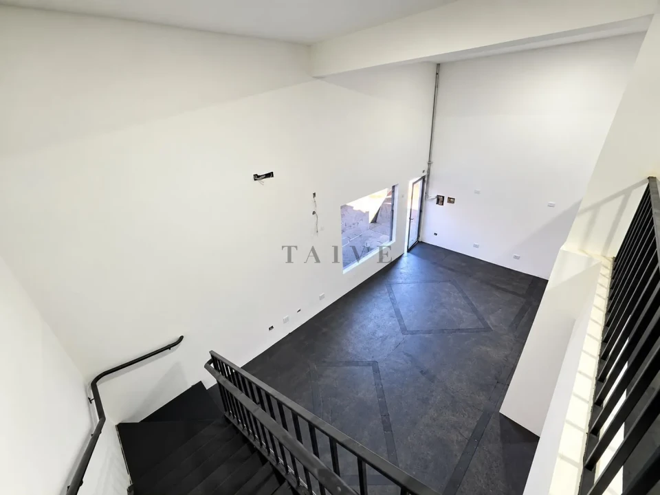 Sala comercial com 95 m² e mezanino para alugar na Av. Maringá, Londrina-Pr - foto 4