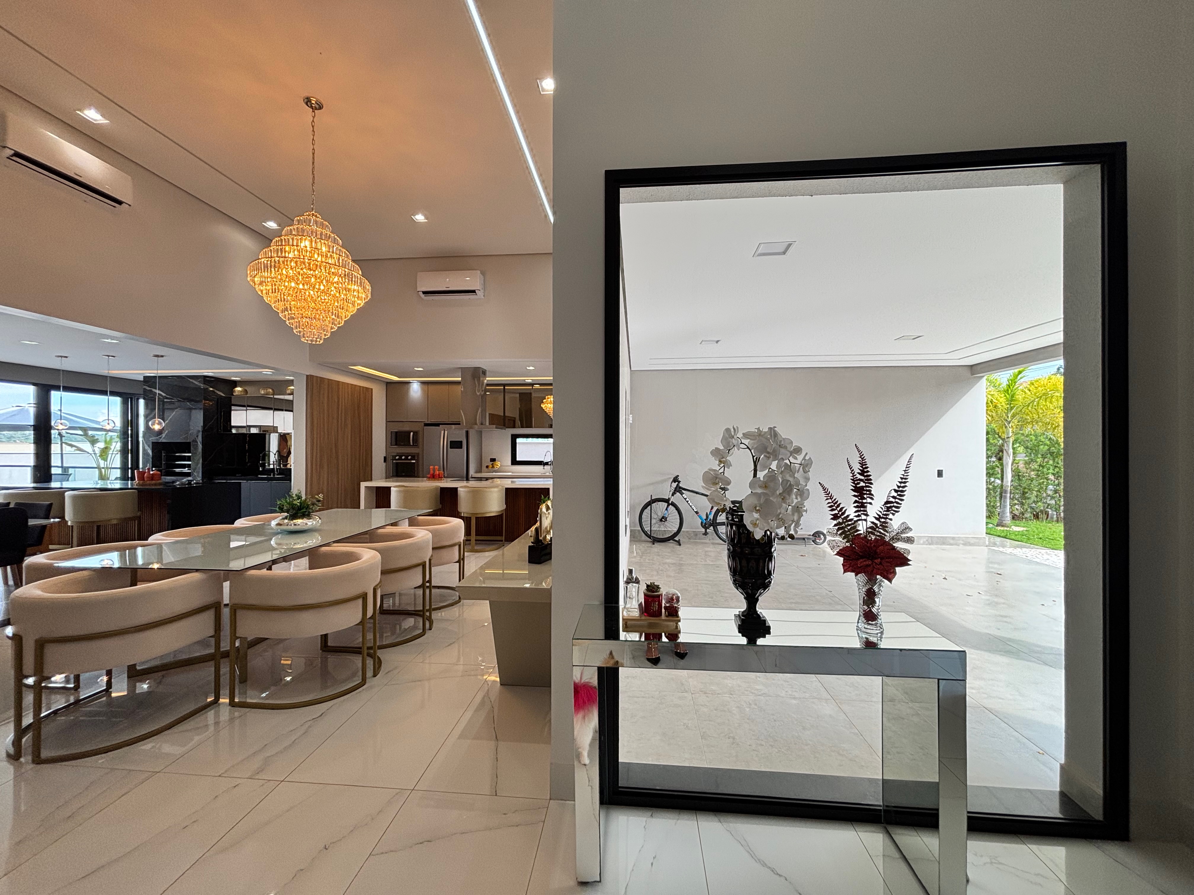Casa térrea à venda, Condomínio Sun Lake, 249m² de construção, 3 suítes, 4 vagas  - Recanto do Salto, Londrina, PR