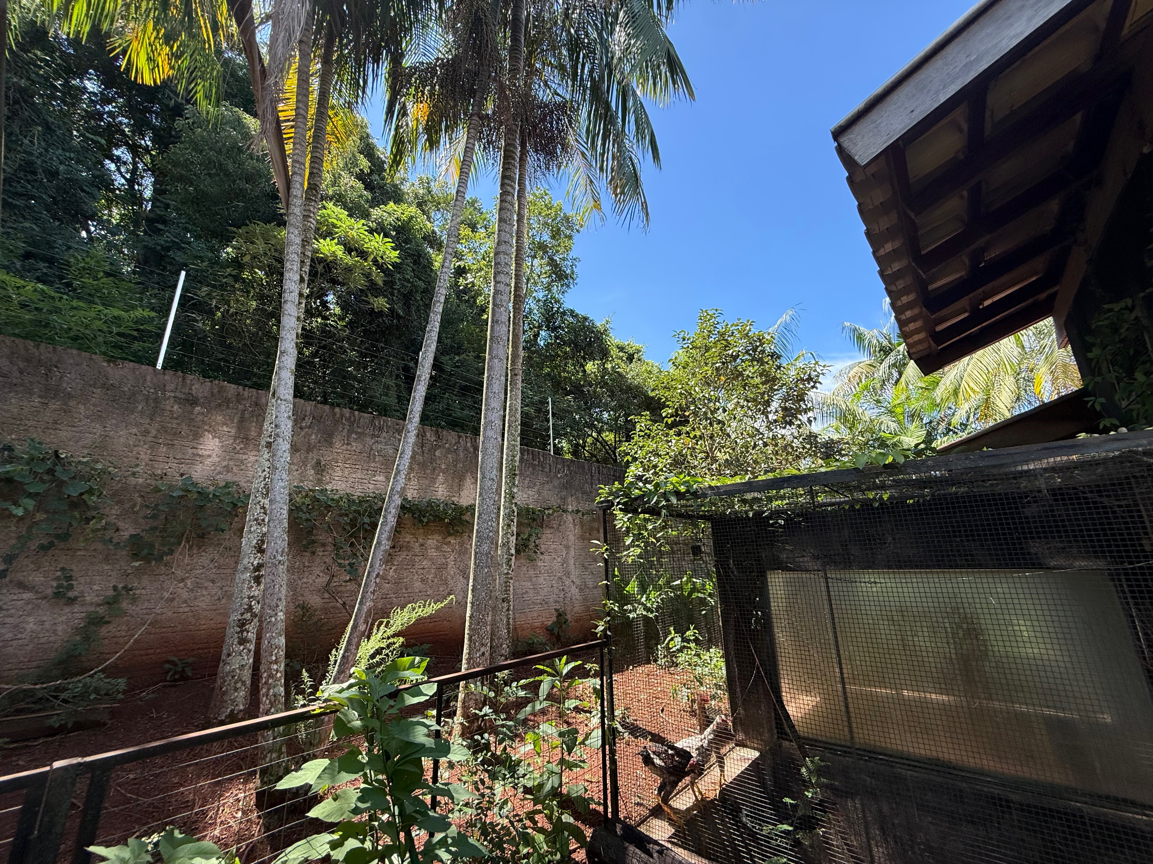 Chácara à venda próximo ao Shopping Catuaí e ao Royal Golf, Zona Sul, Londrina, PR